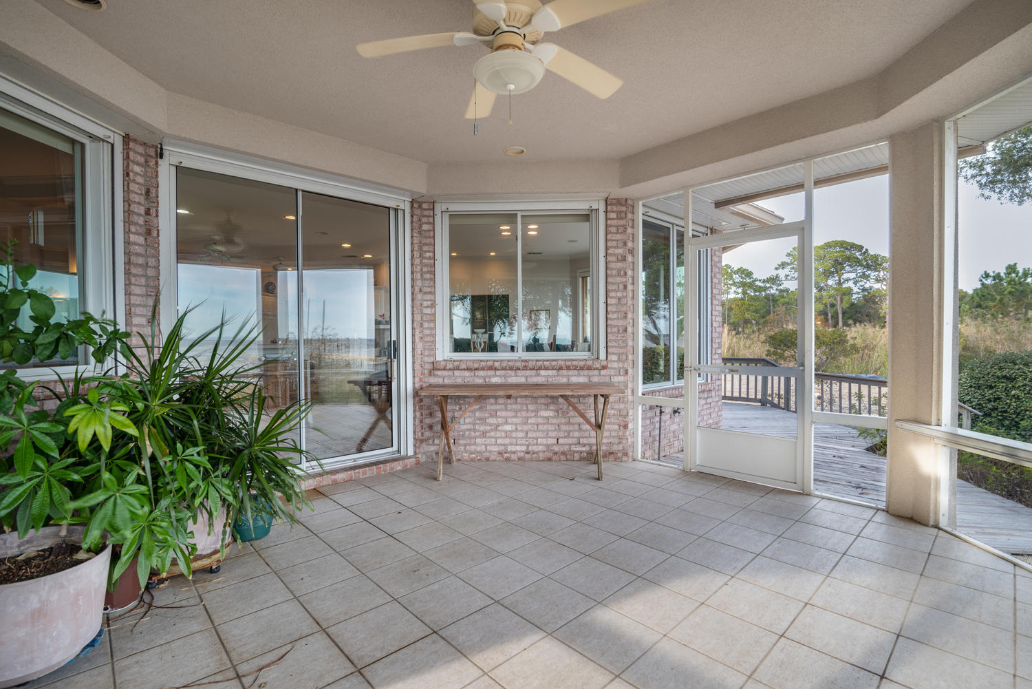 LAKE LORRAINE ESTATES - Residential