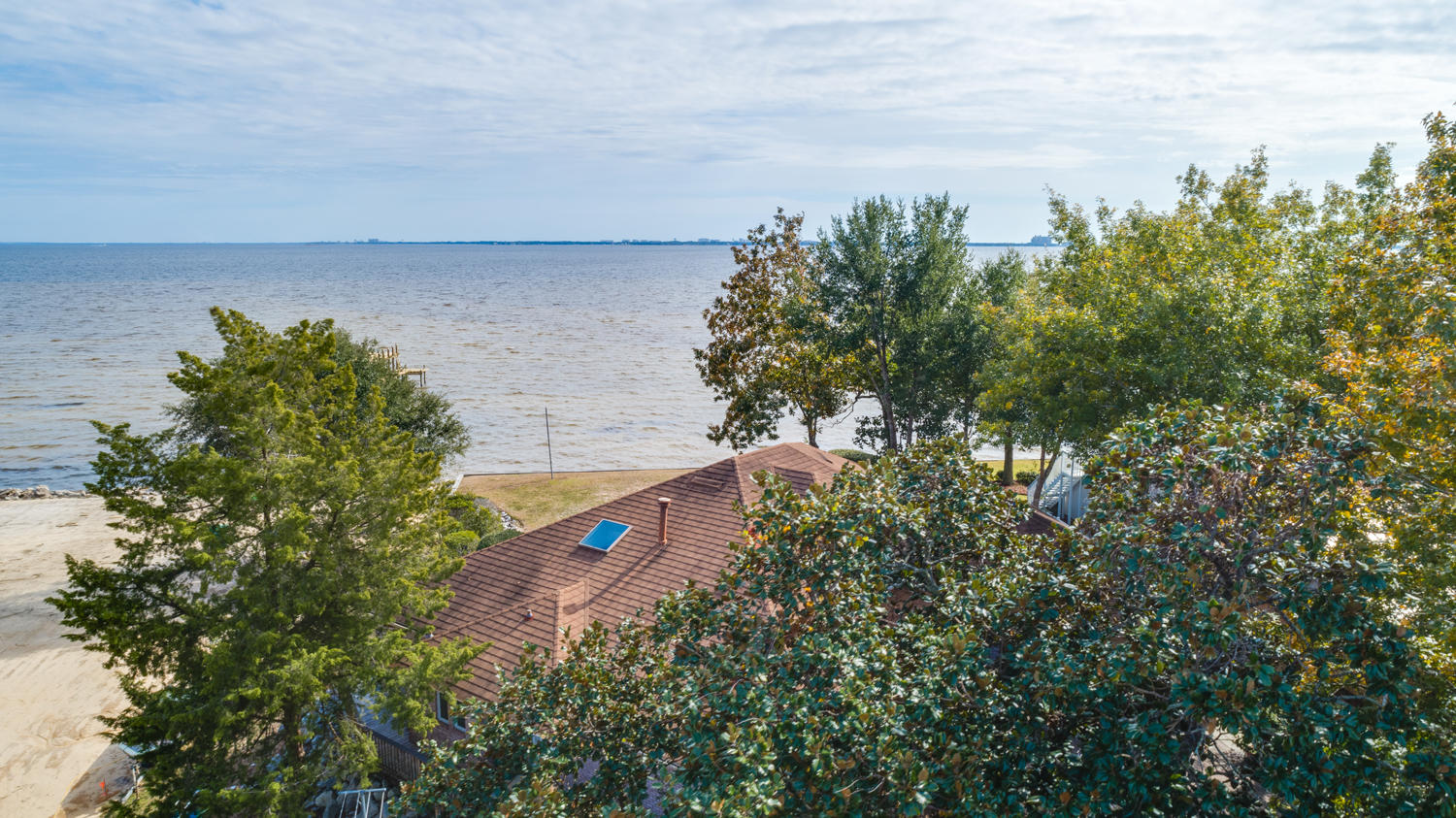 LAKE LORRAINE ESTATES - Residential