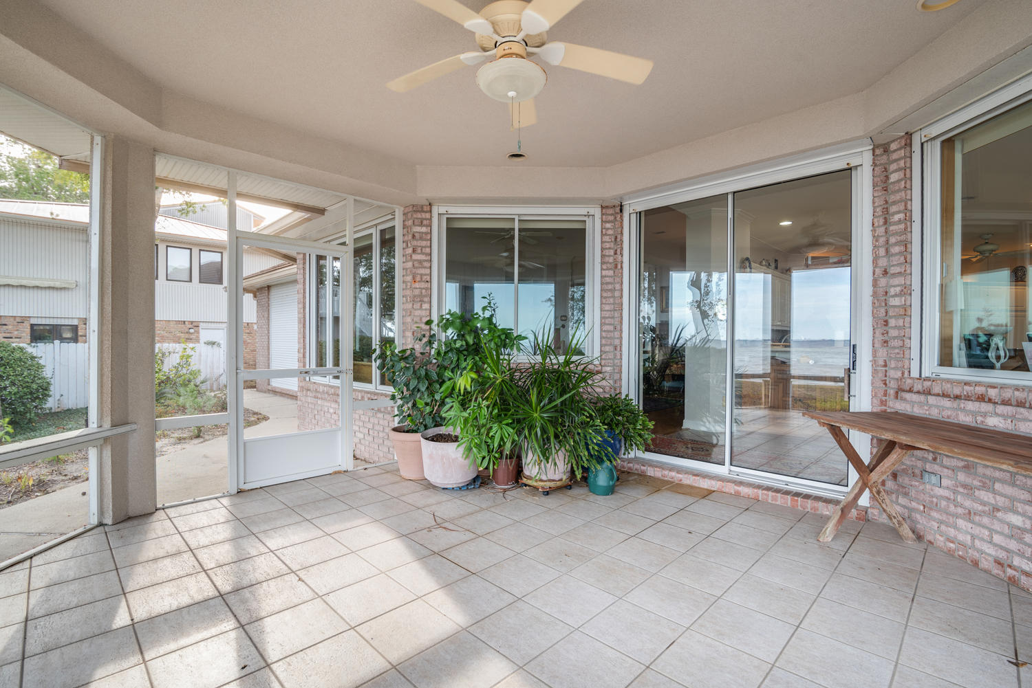 LAKE LORRAINE ESTATES - Residential