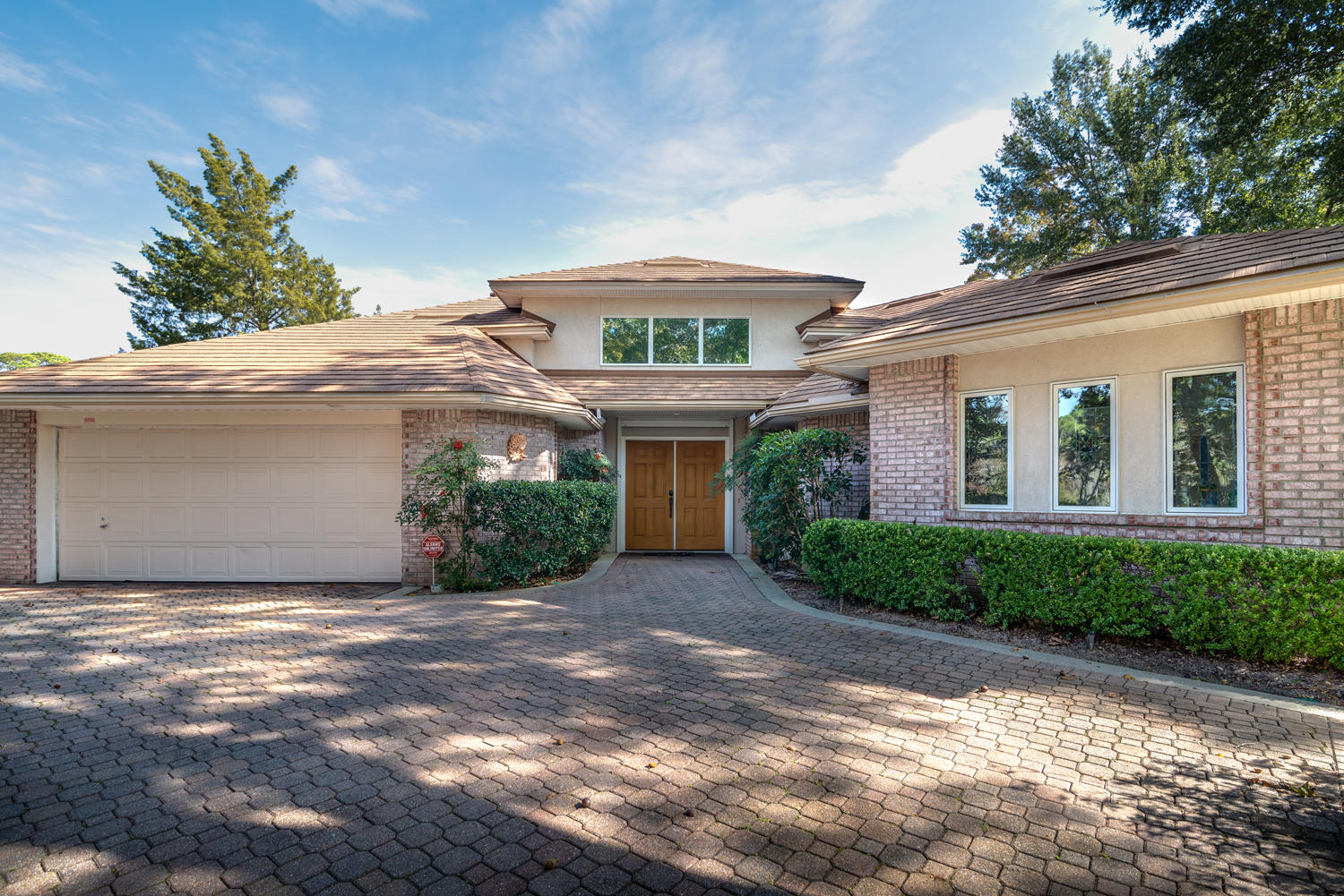 LAKE LORRAINE ESTATES - Residential