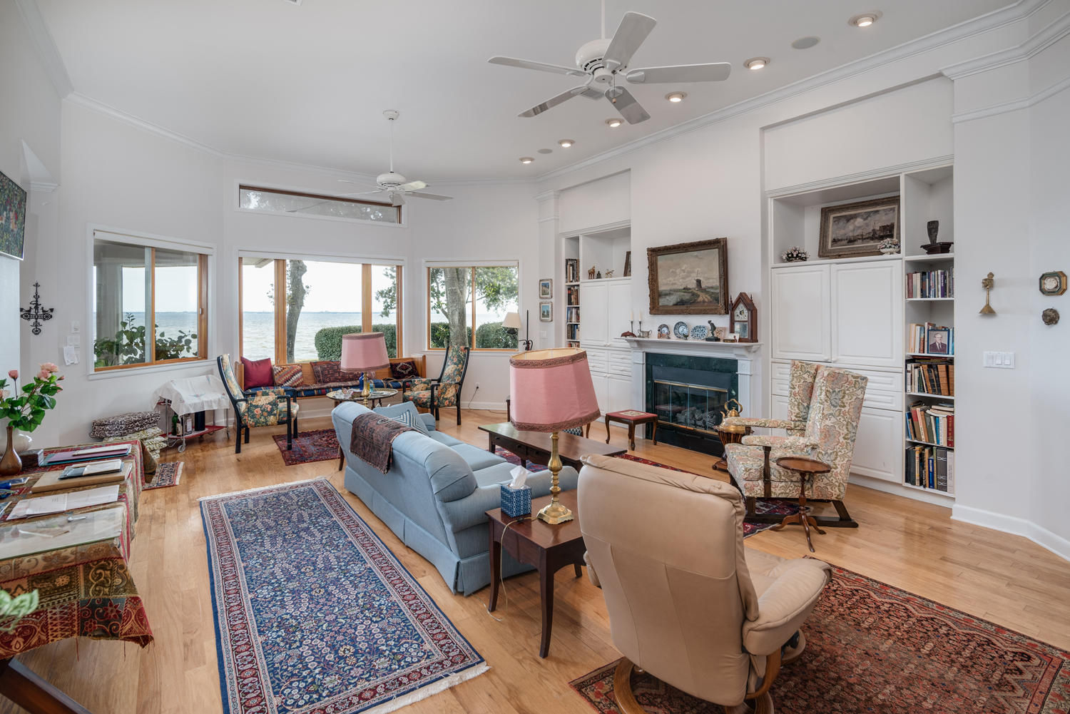 LAKE LORRAINE ESTATES - Residential