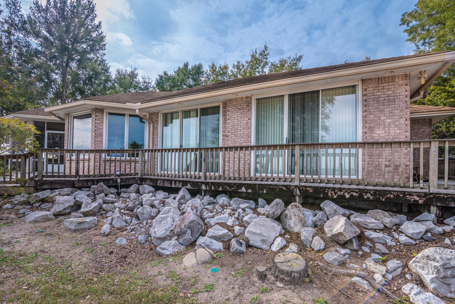 LAKE LORRAINE ESTATES - Residential