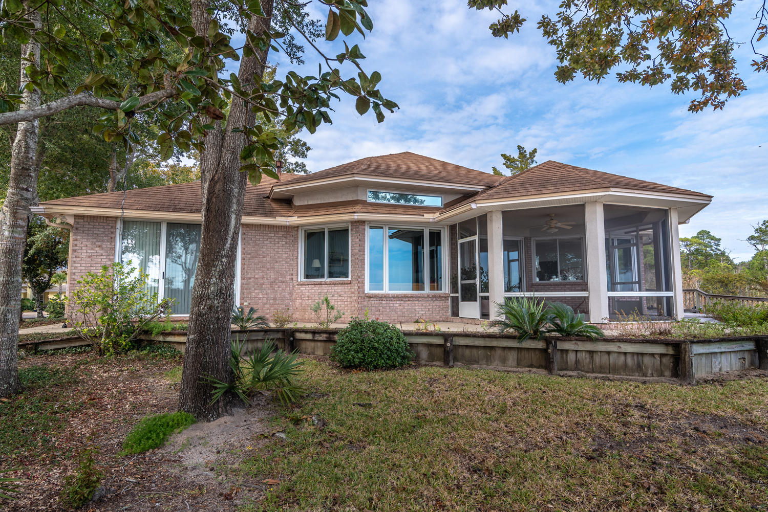 LAKE LORRAINE ESTATES - Residential