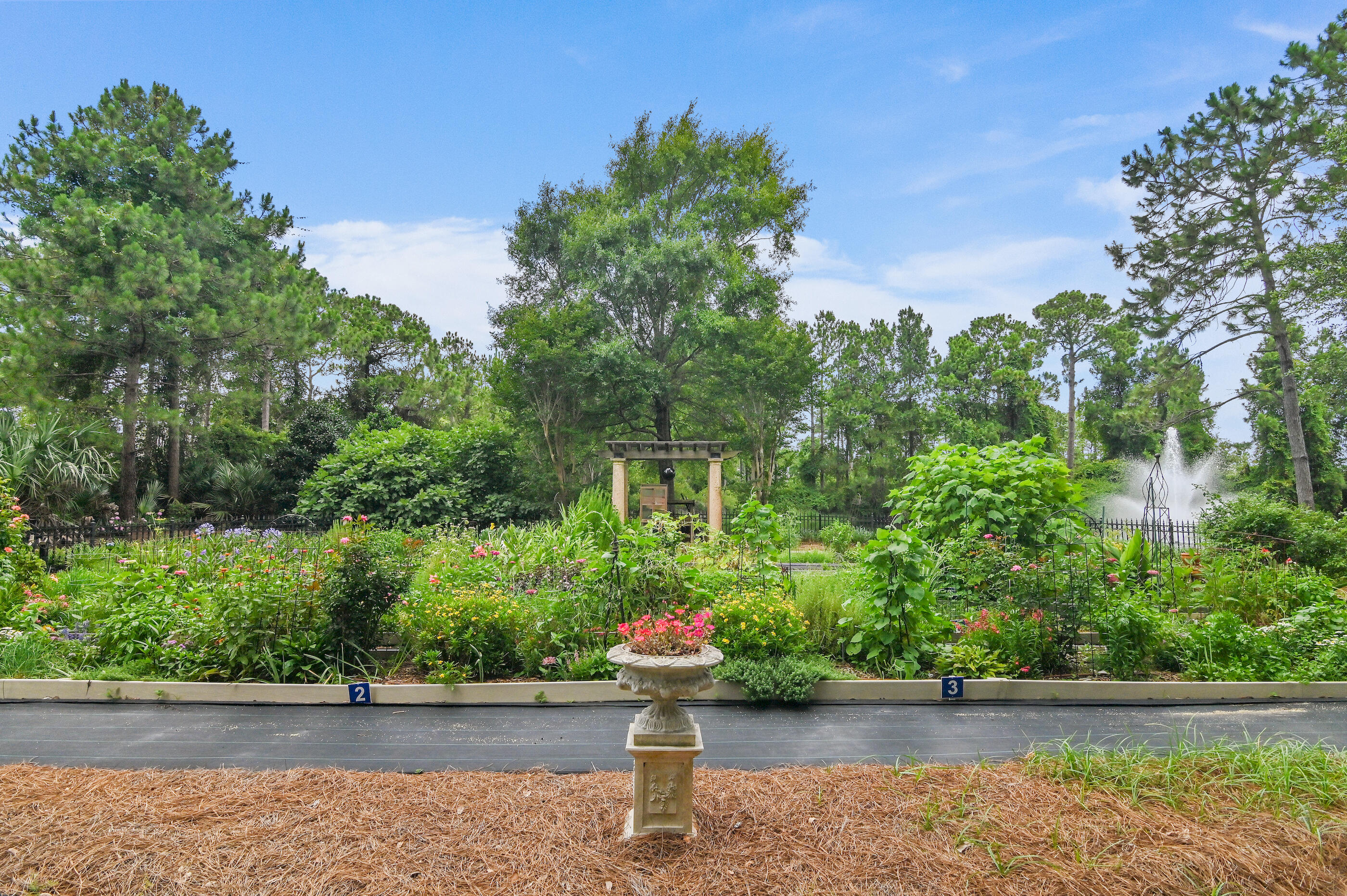 ONE WATER PLACE AT KELLY PLANTATION - Residential