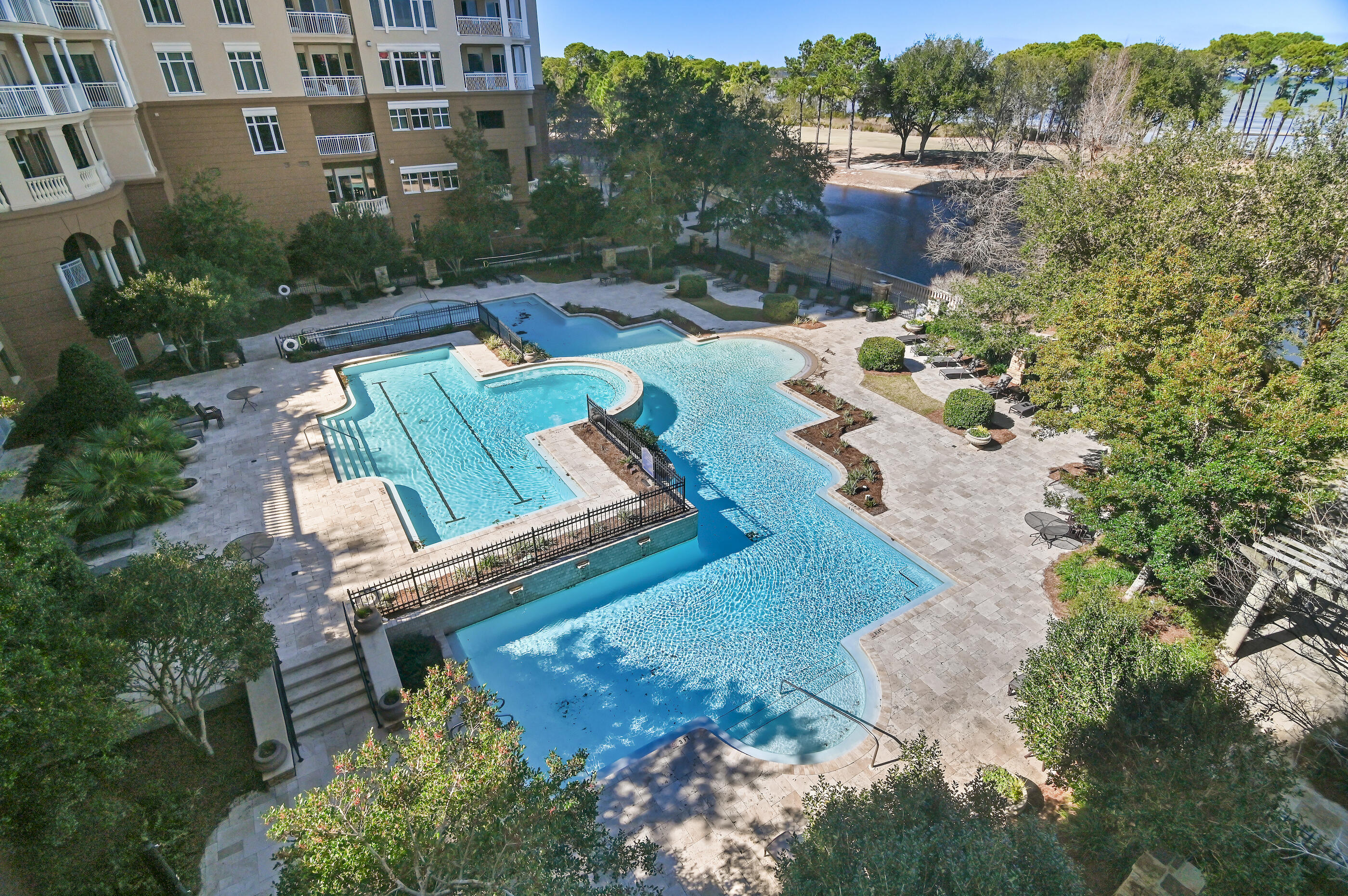 ONE WATER PLACE AT KELLY PLANTATION - Residential