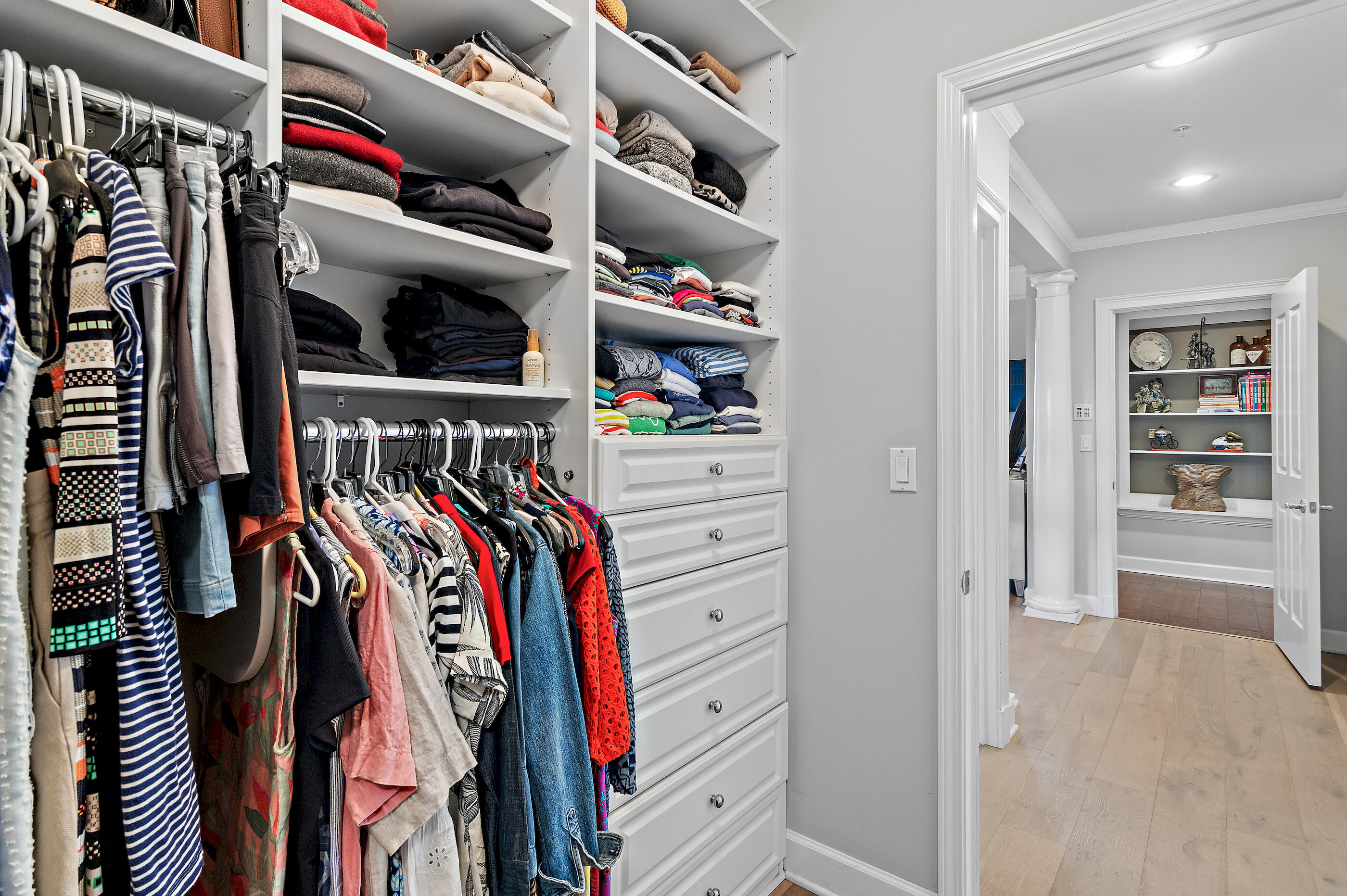 ONE WATER PLACE AT KELLY PLANTATION - Residential