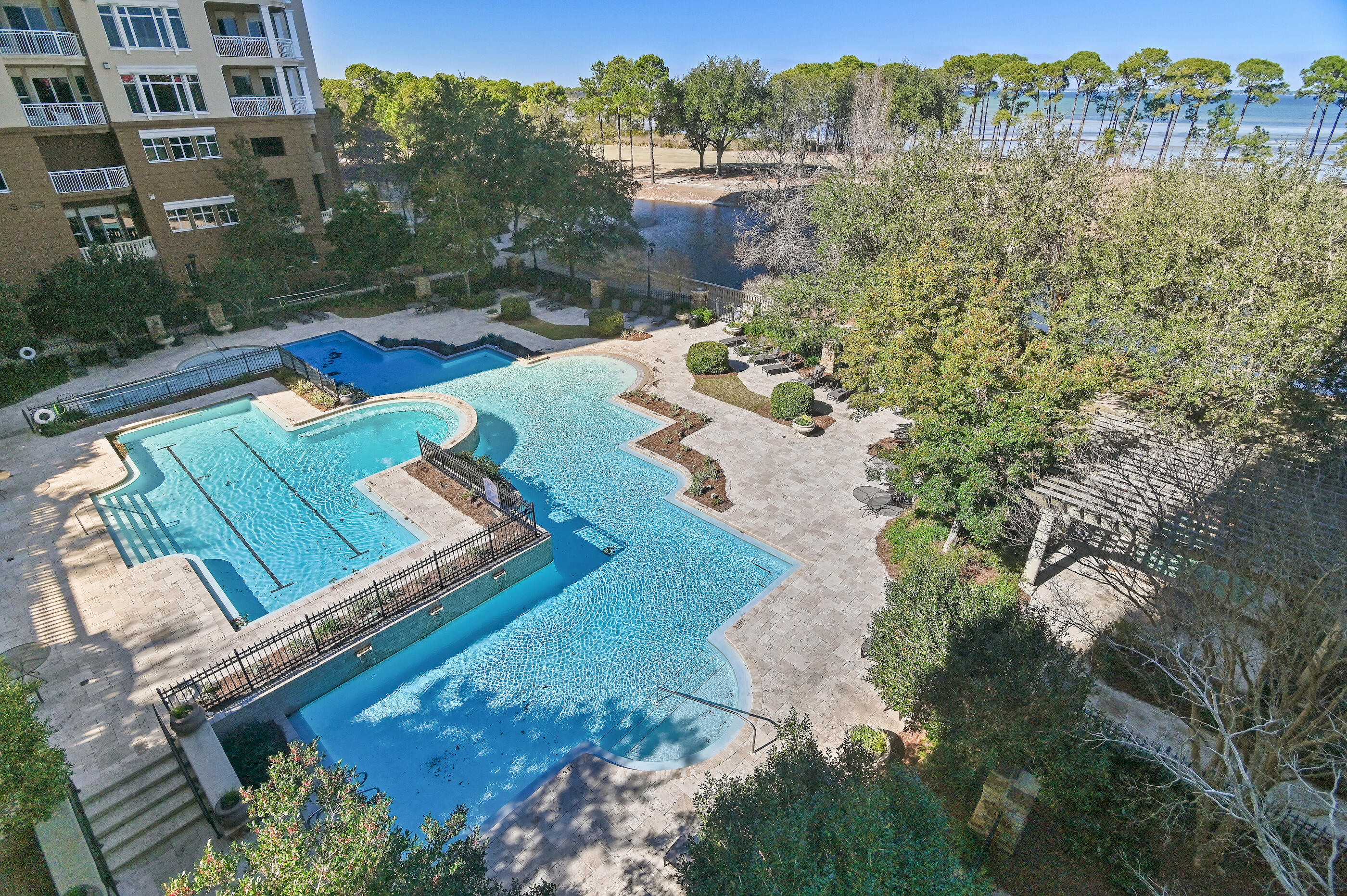 ONE WATER PLACE AT KELLY PLANTATION - Residential