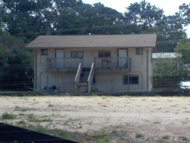 PORT DIXIE LOTS 3 TO 5 INC BLK 49 1102-1426 AND S1 - Residential Lease