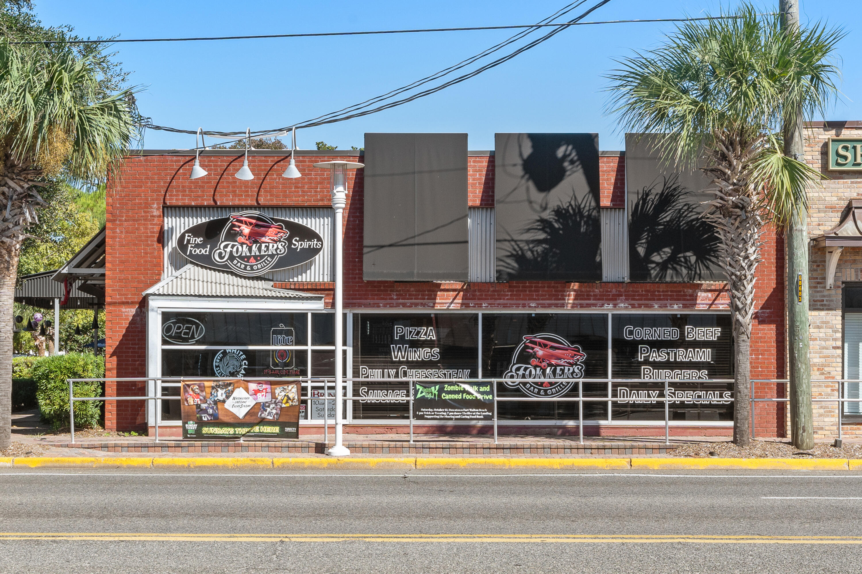 4800 SF Building in Historical Downtown Fort Walton Beach FL just before you go over the Brooks Bridge onto Okaloosa Island, completely renovated in 2002 into a restaurant space adjacent to City Parking Lot, great visibility , lots of parking, high traffic count, currently operating restaurant in it. Great retail or restaurant space. Owner is a Florida Licensed Realtor, Please be aware property has a new five-year triple net lease in place with a long-standing restaurant of over 15 years great income producing property.