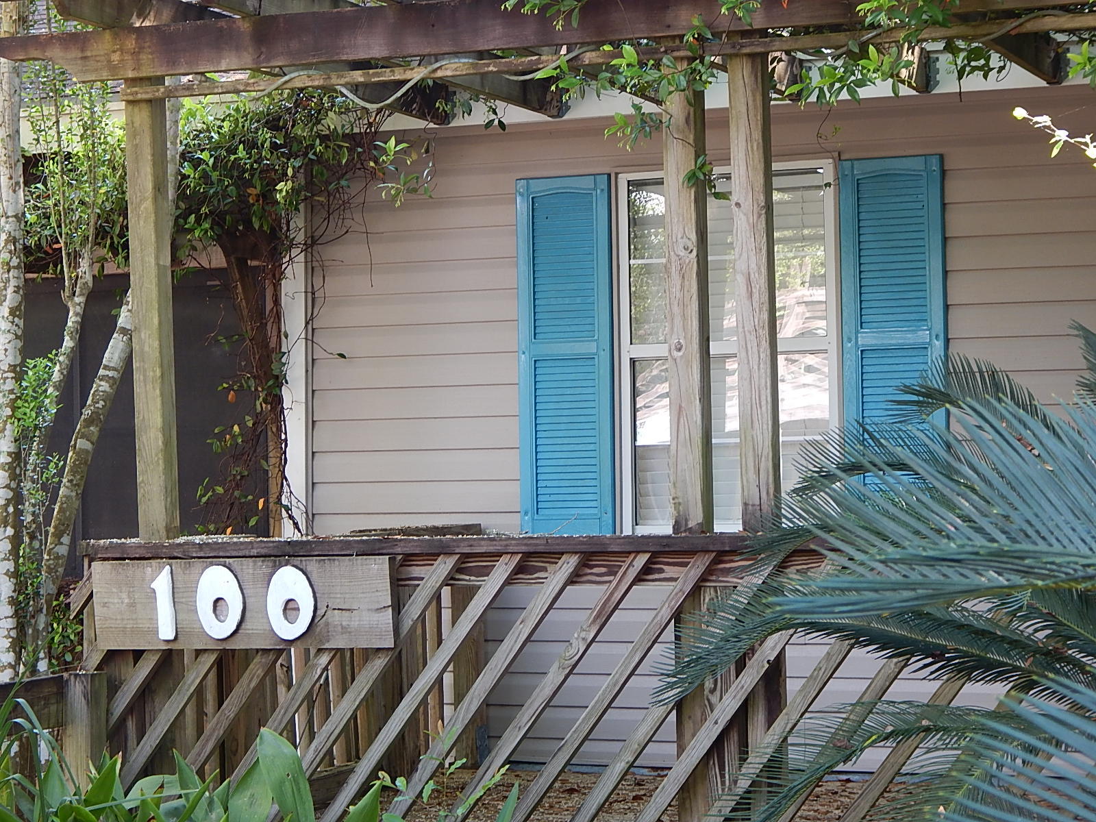 NO RECORDED SUBDIVISION - Residential