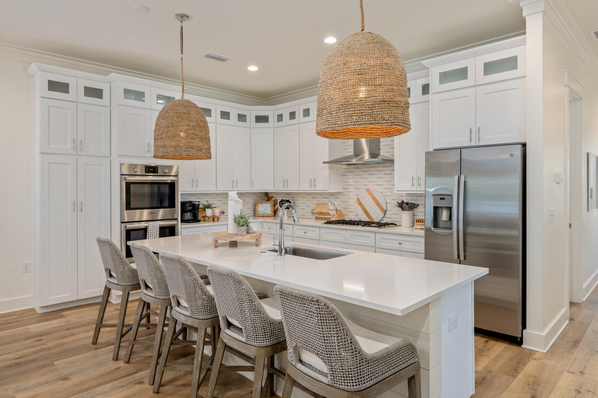 GULF SHORE MANOR - Residential