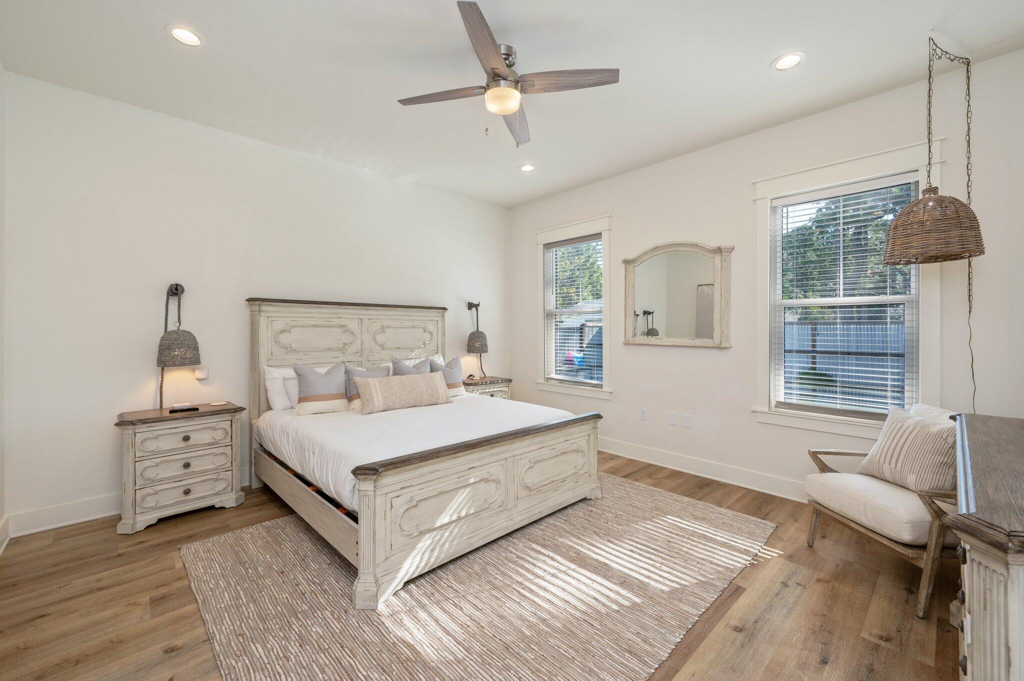 GULF SHORE MANOR - Residential