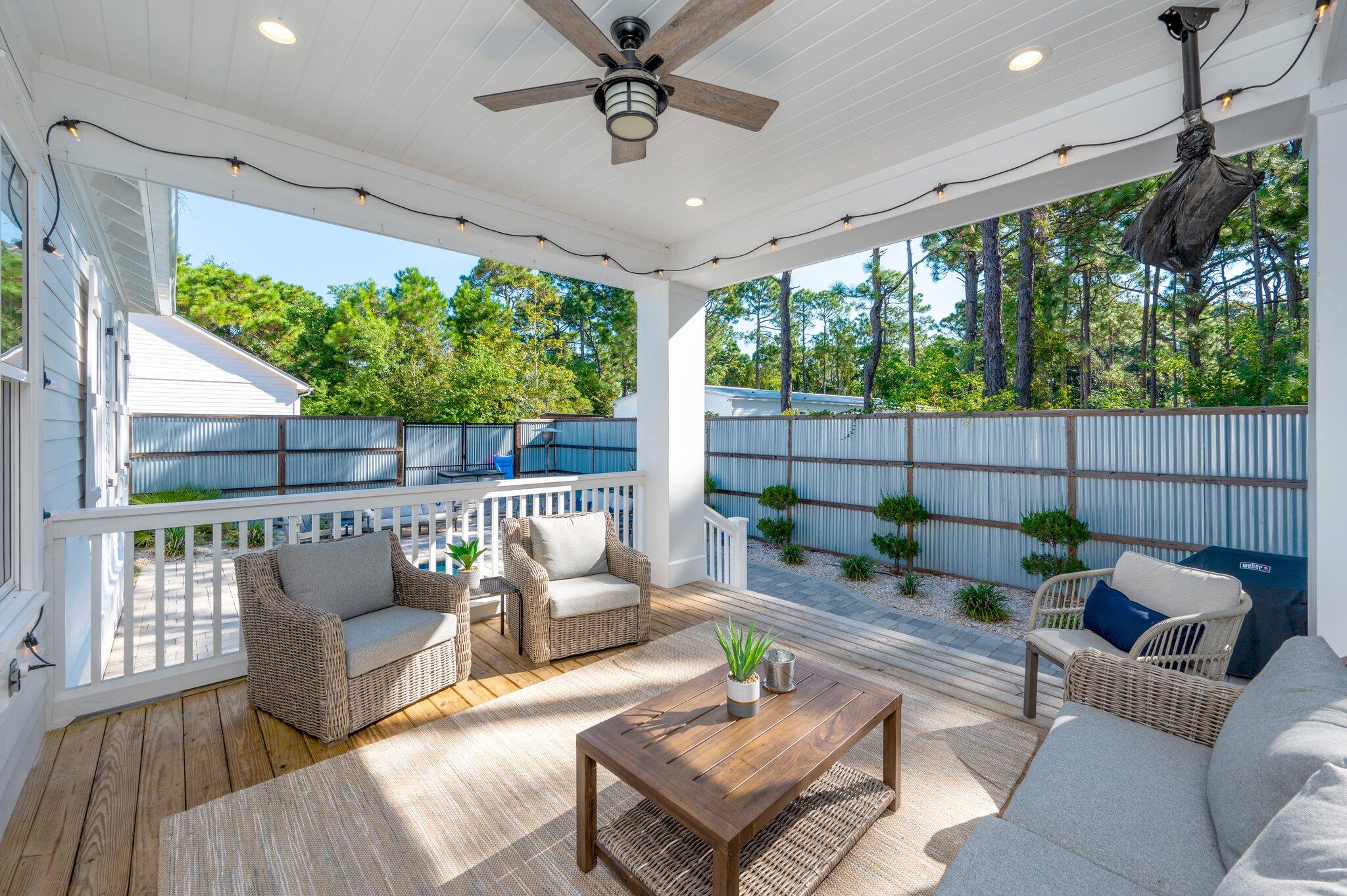 GULF SHORE MANOR - Residential