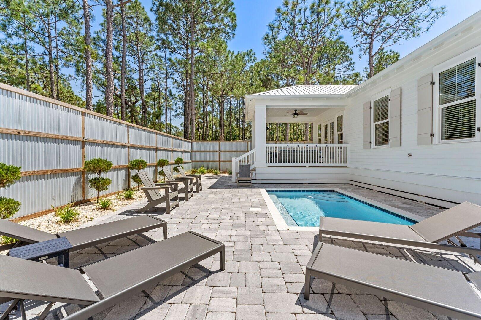 GULF SHORE MANOR - Residential