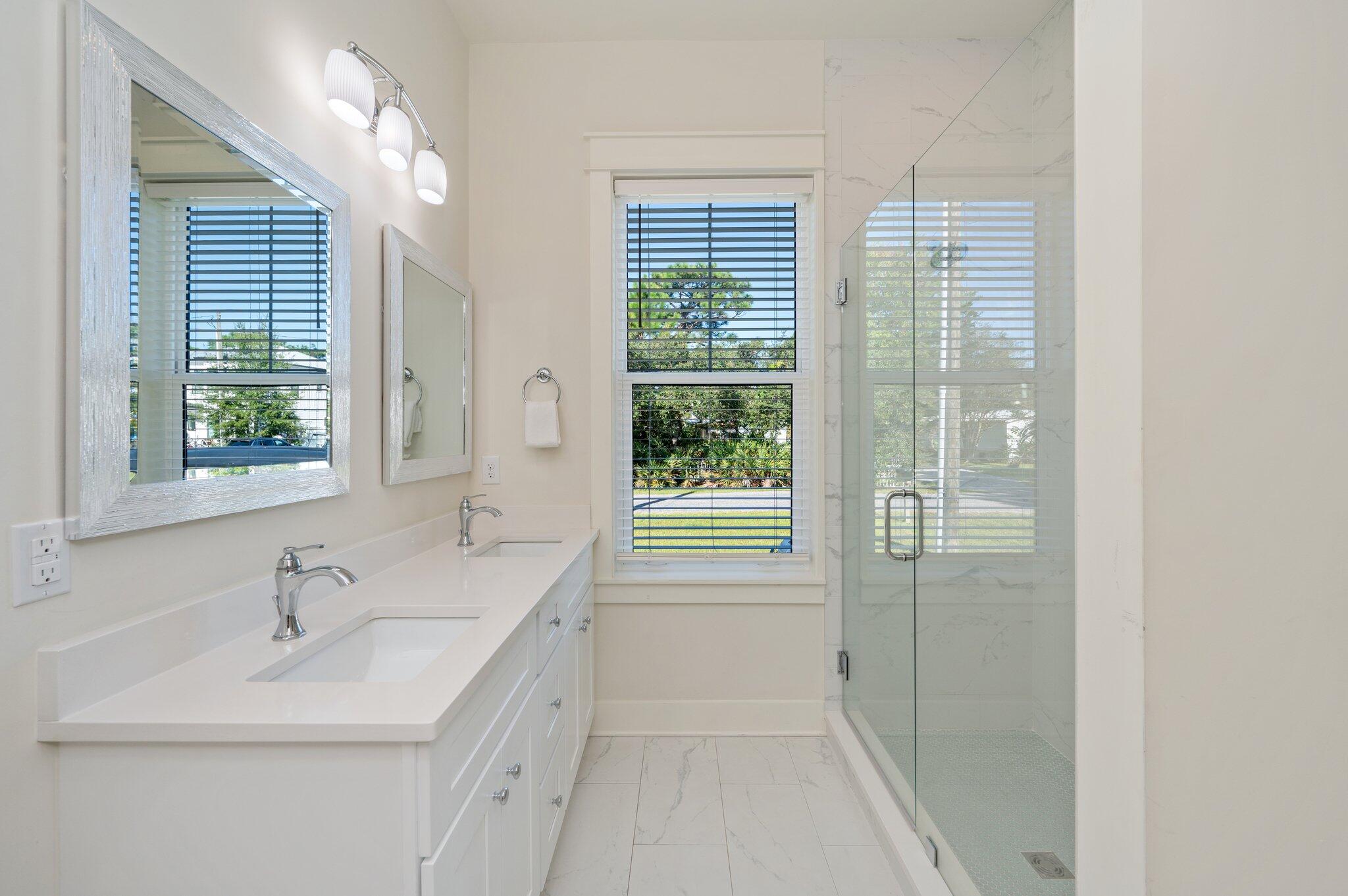 GULF SHORE MANOR - Residential