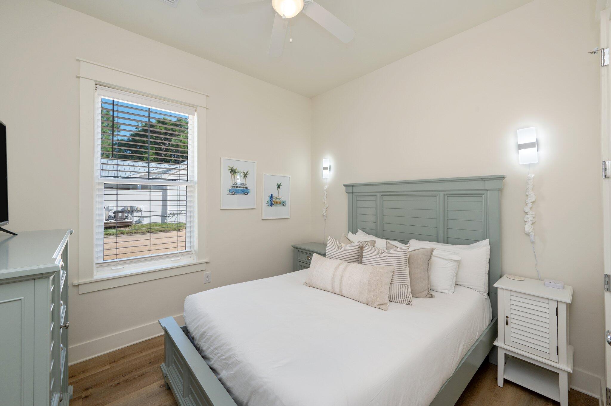 GULF SHORE MANOR - Residential