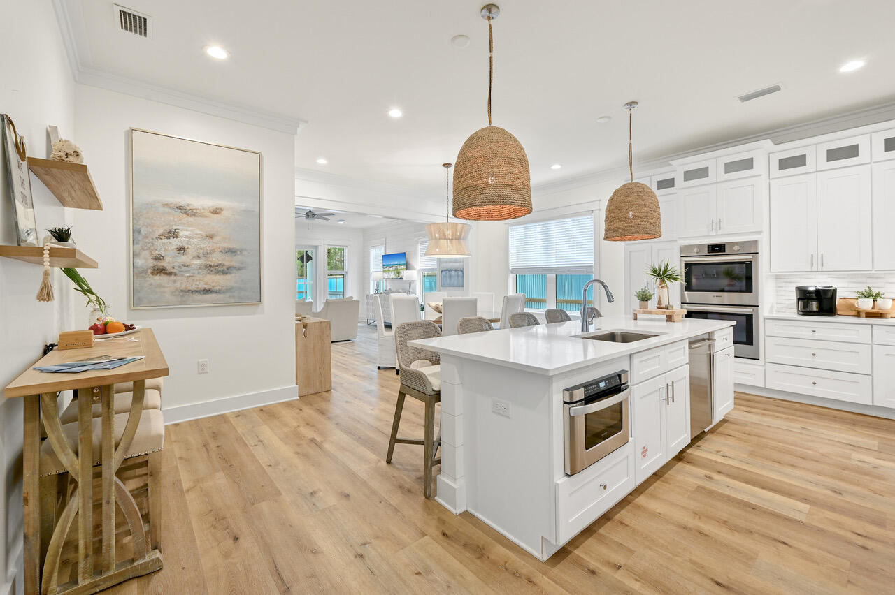 GULF SHORE MANOR - Residential