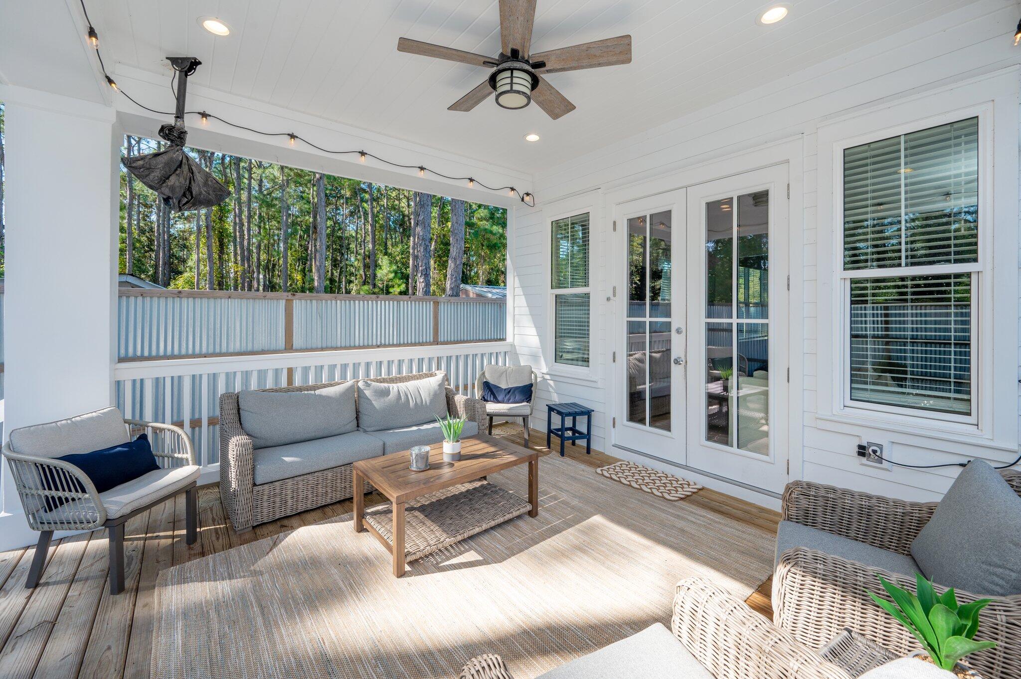 GULF SHORE MANOR - Residential