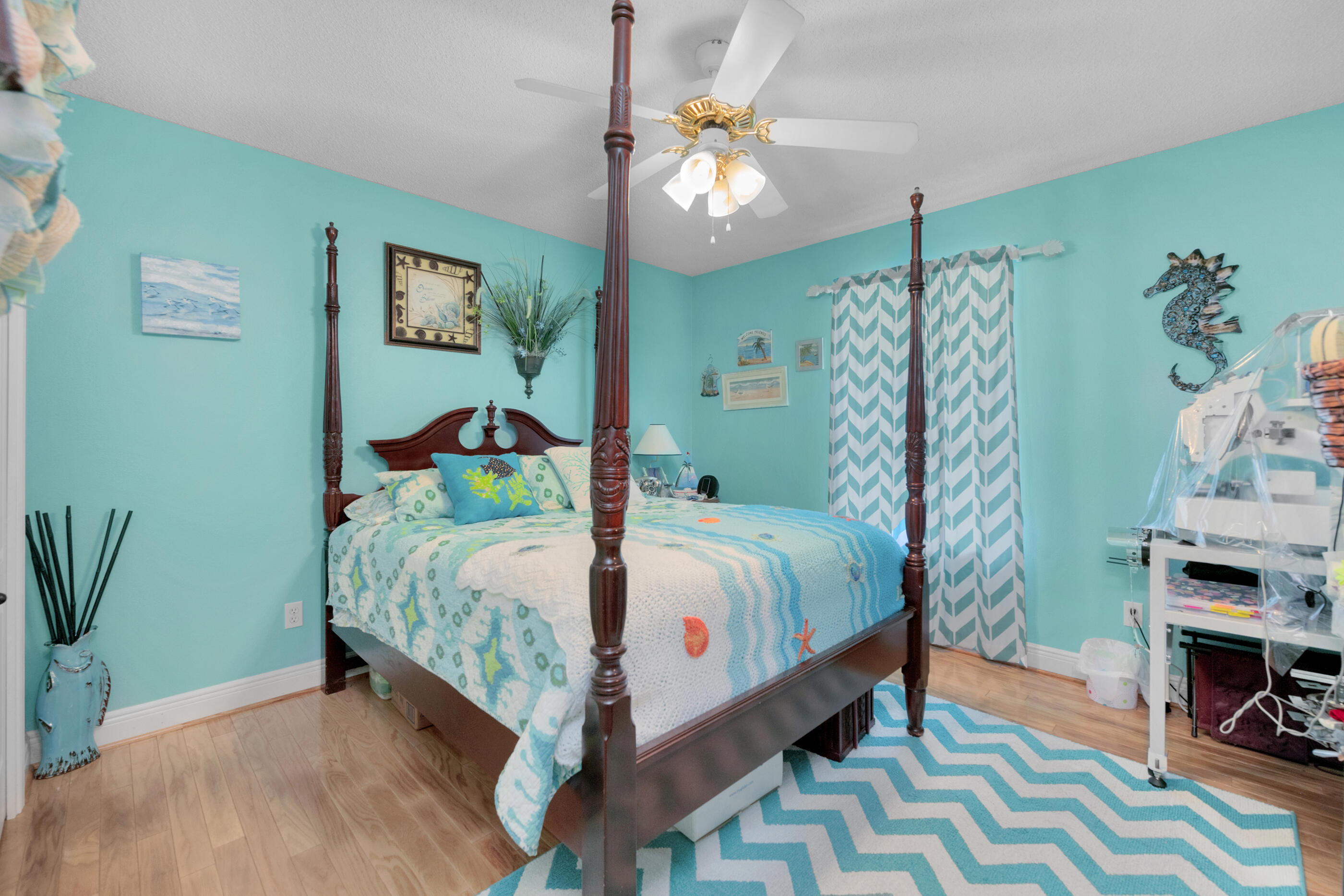 HOLLEY BY THE SEA - Residential