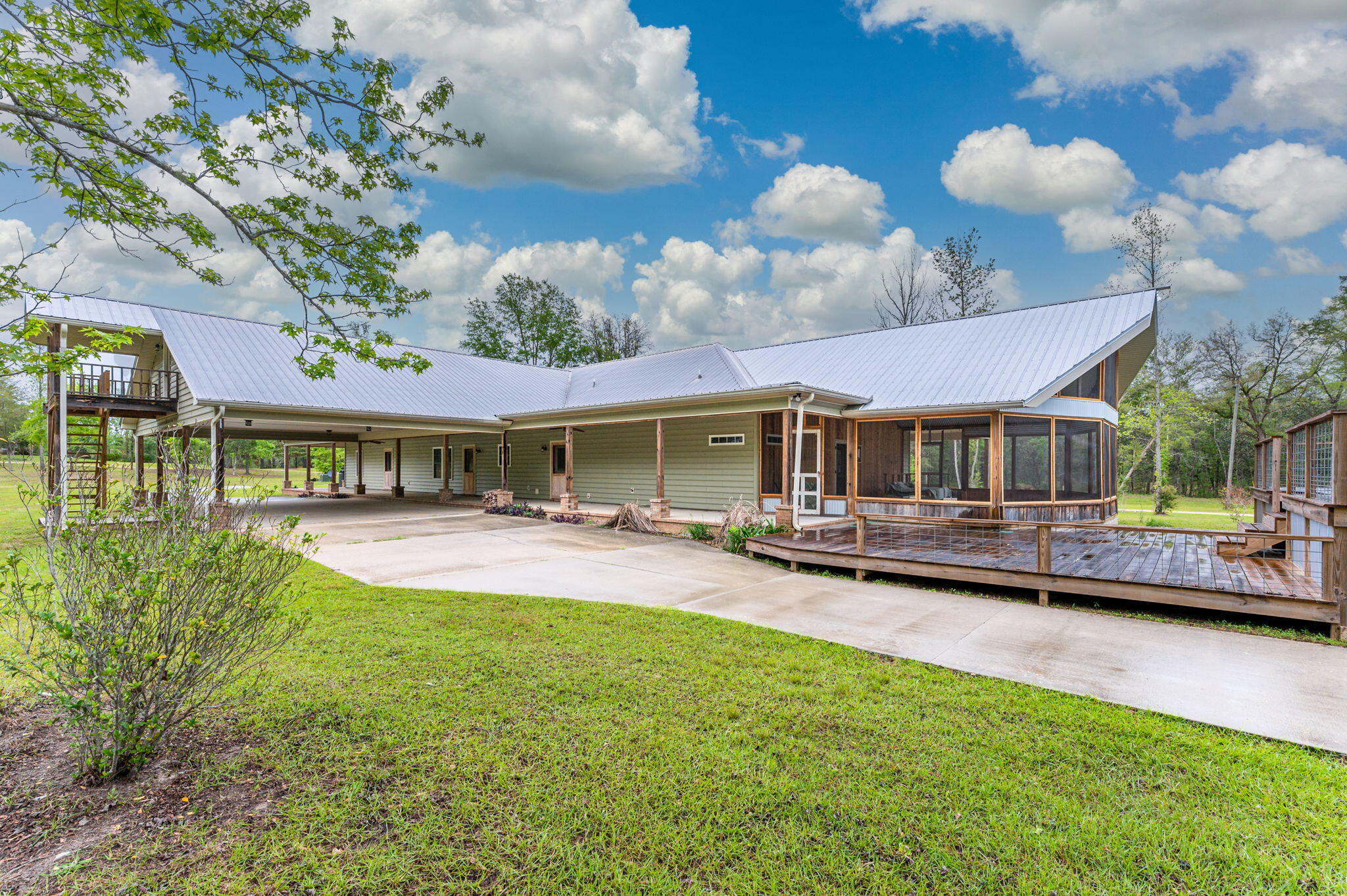 METES & BOUNDS - Residential