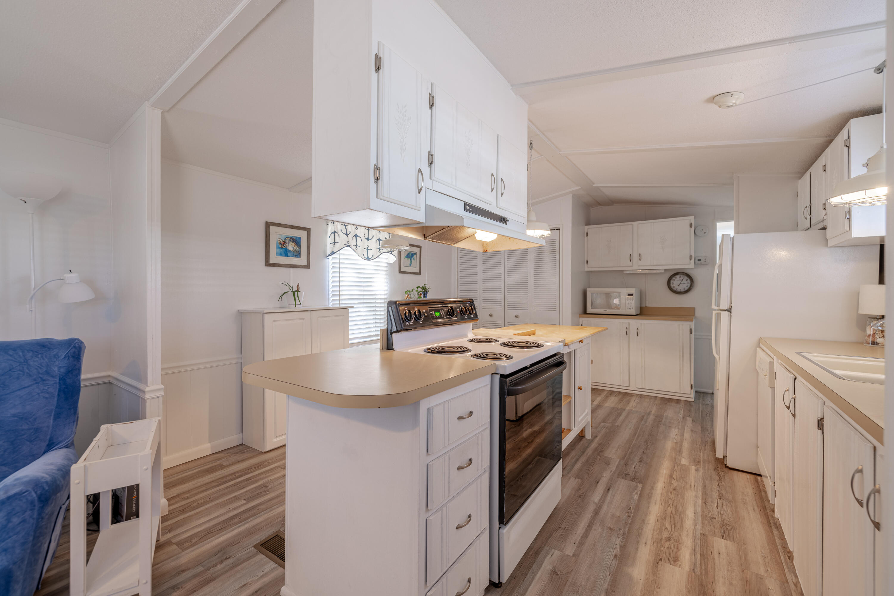 SAND DOLLAR ESTATES - Residential