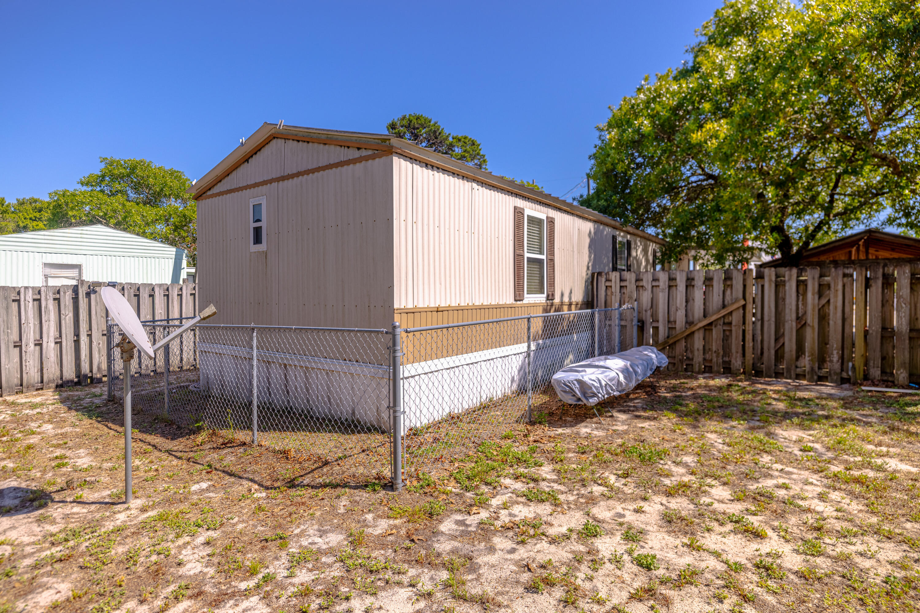 SAND DOLLAR ESTATES - Residential