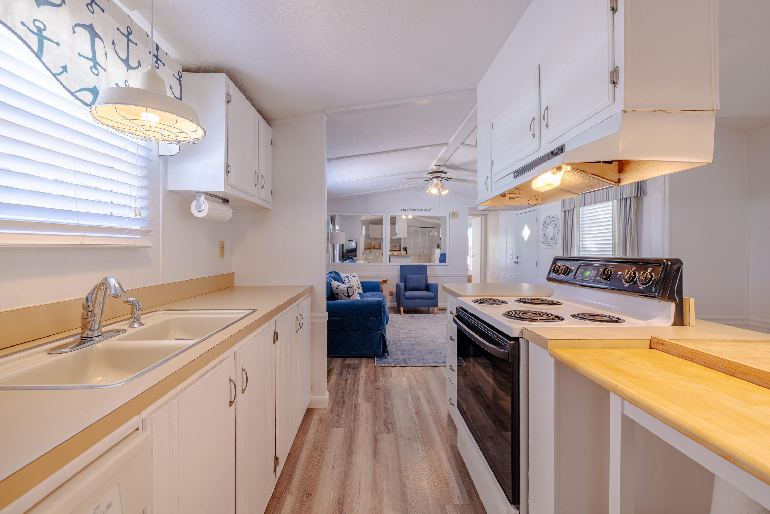 SAND DOLLAR ESTATES - Residential