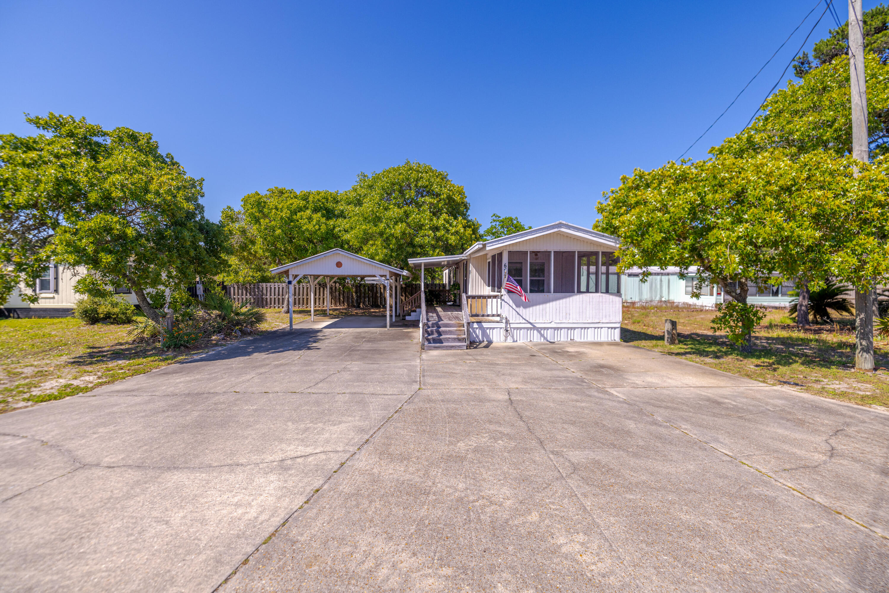 SAND DOLLAR ESTATES - Residential