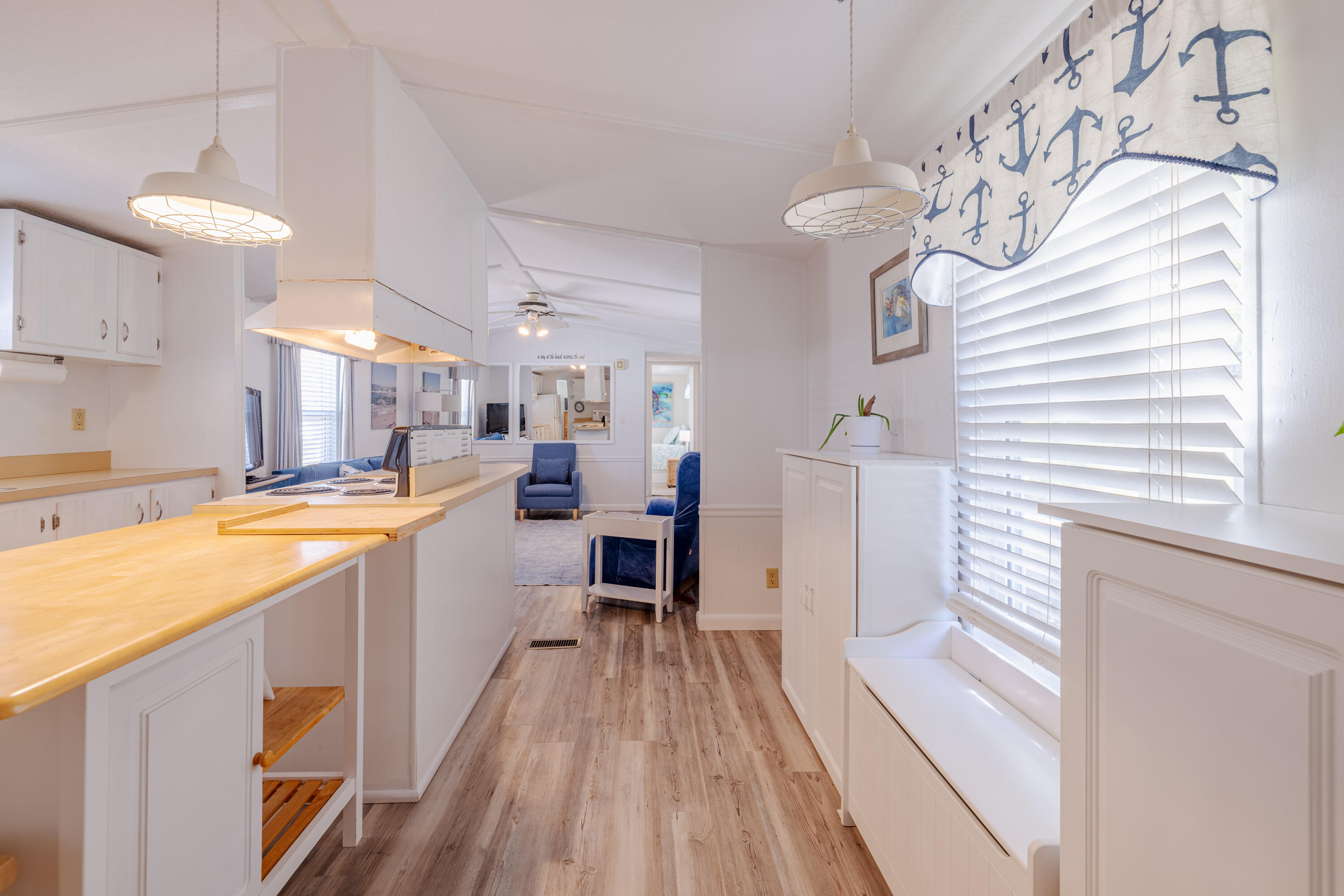 SAND DOLLAR ESTATES - Residential
