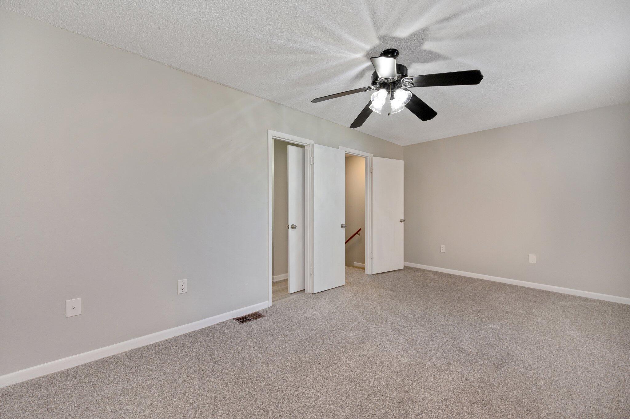 VIKING MANOR PH 1 - Residential