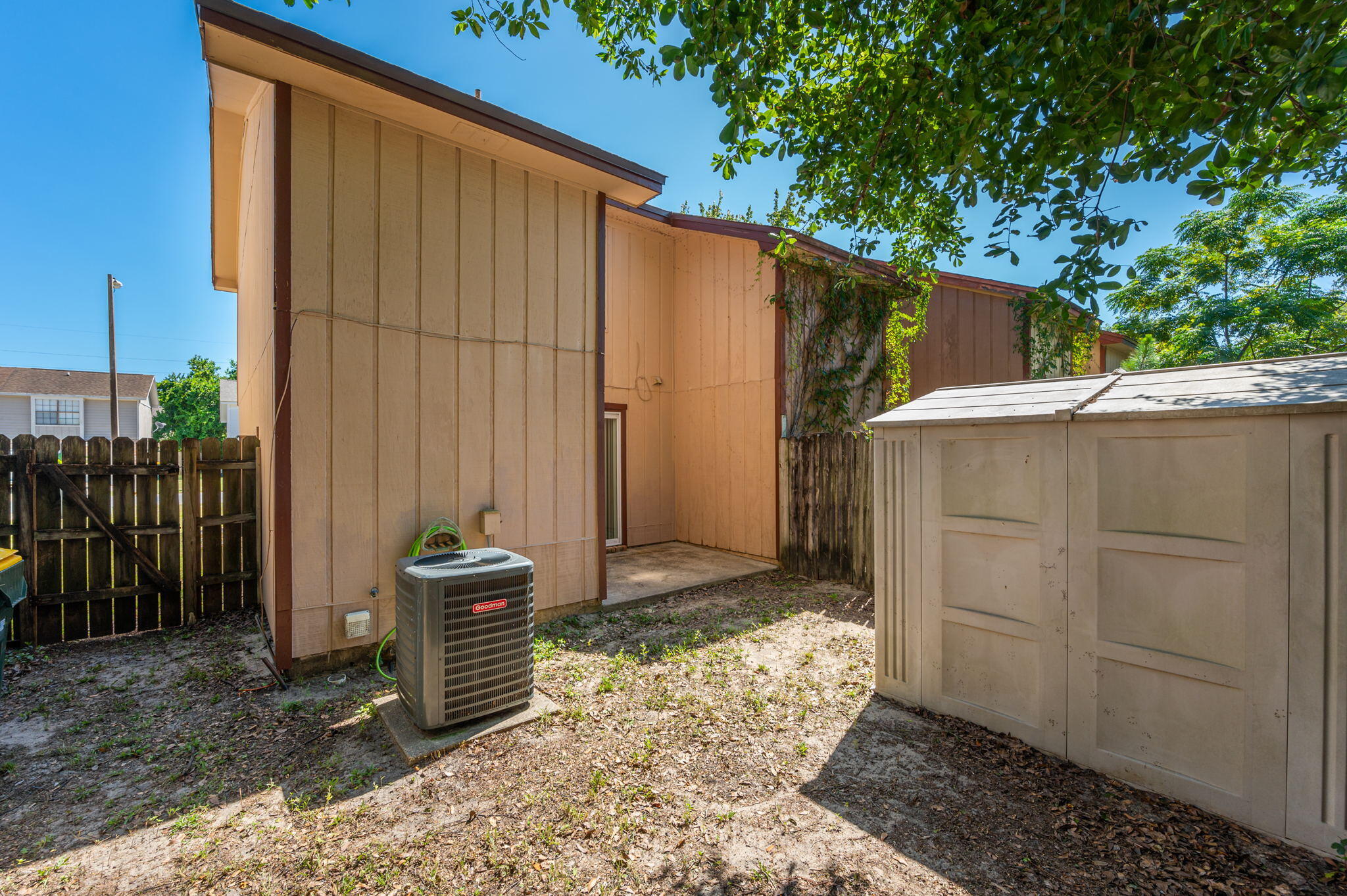 VIKING MANOR PH 1 - Residential