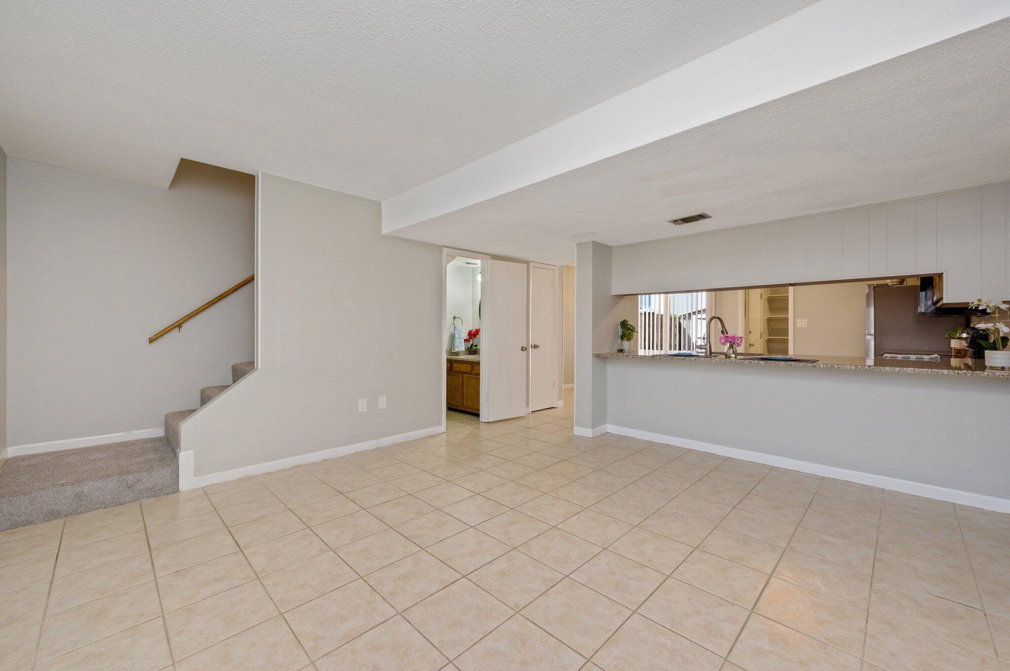 VIKING MANOR PH 1 - Residential