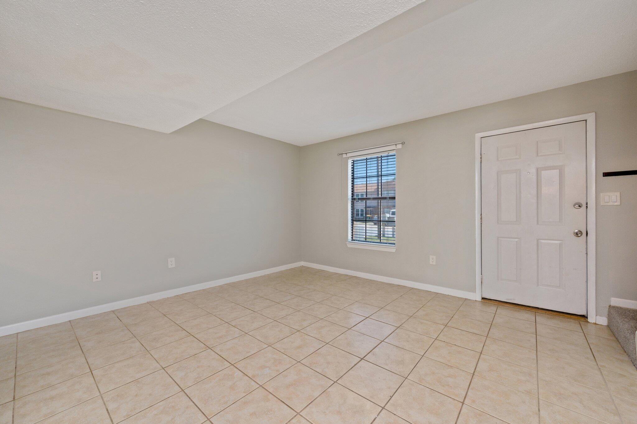 VIKING MANOR PH 1 - Residential