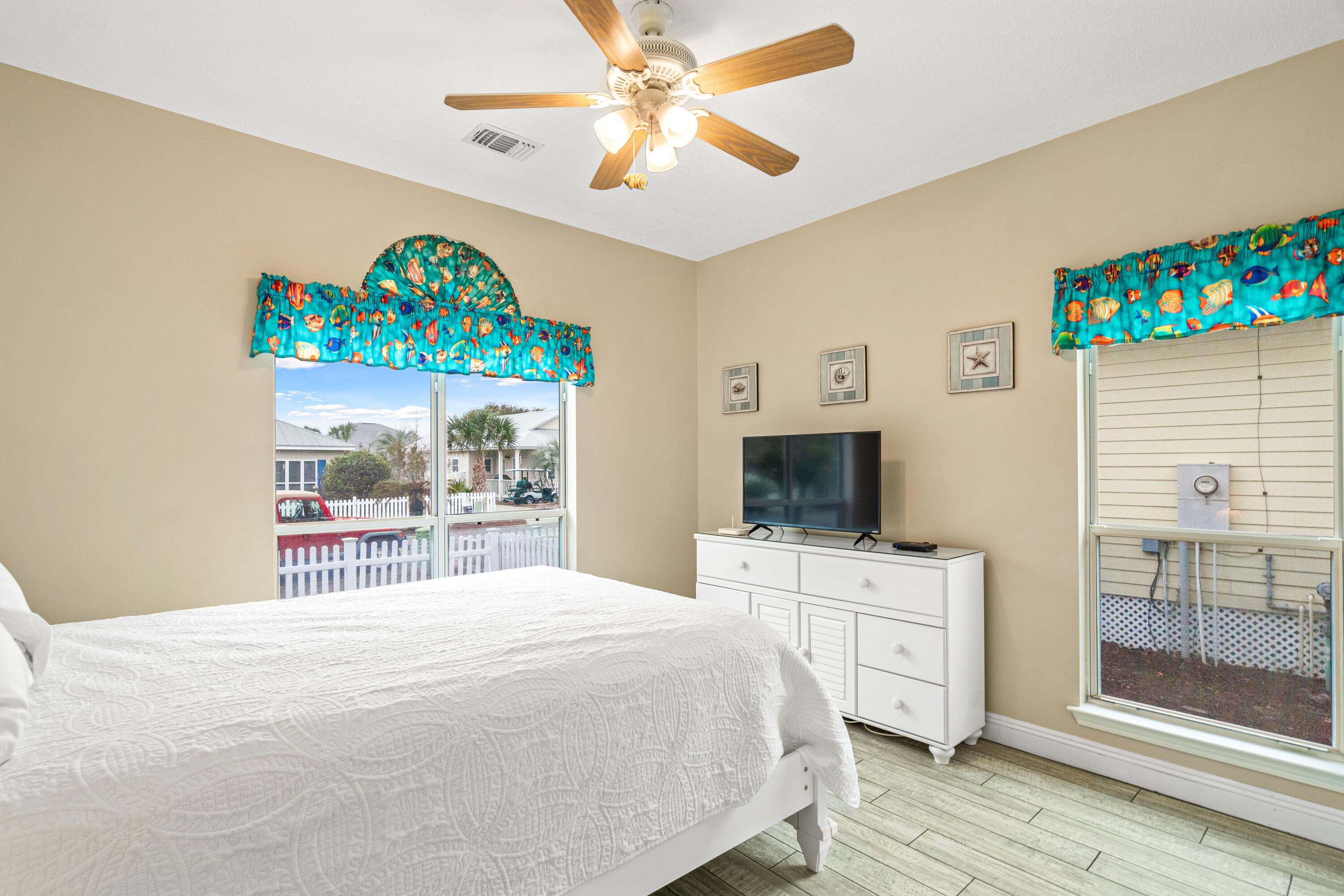 Crystal Beach Cottages Ph II - Residential