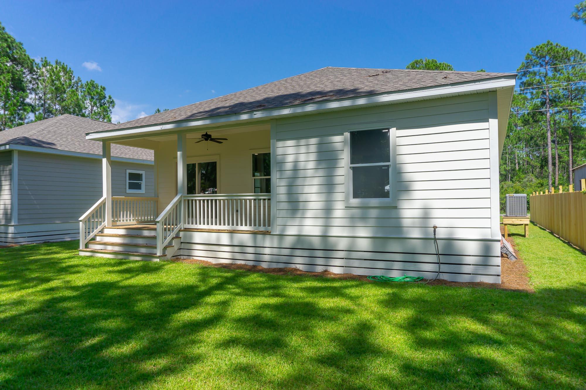 TOWN OF SANTA ROSA - Residential