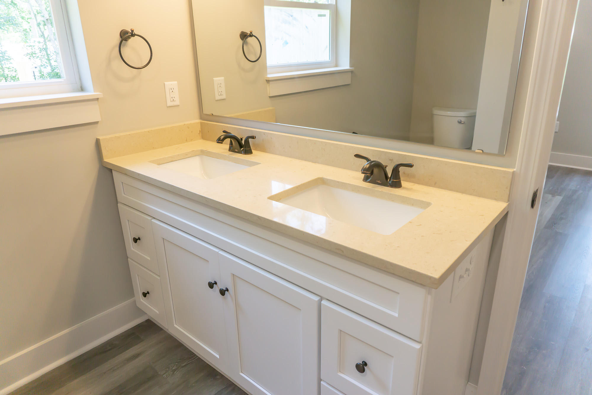 TOWN OF SANTA ROSA - Residential