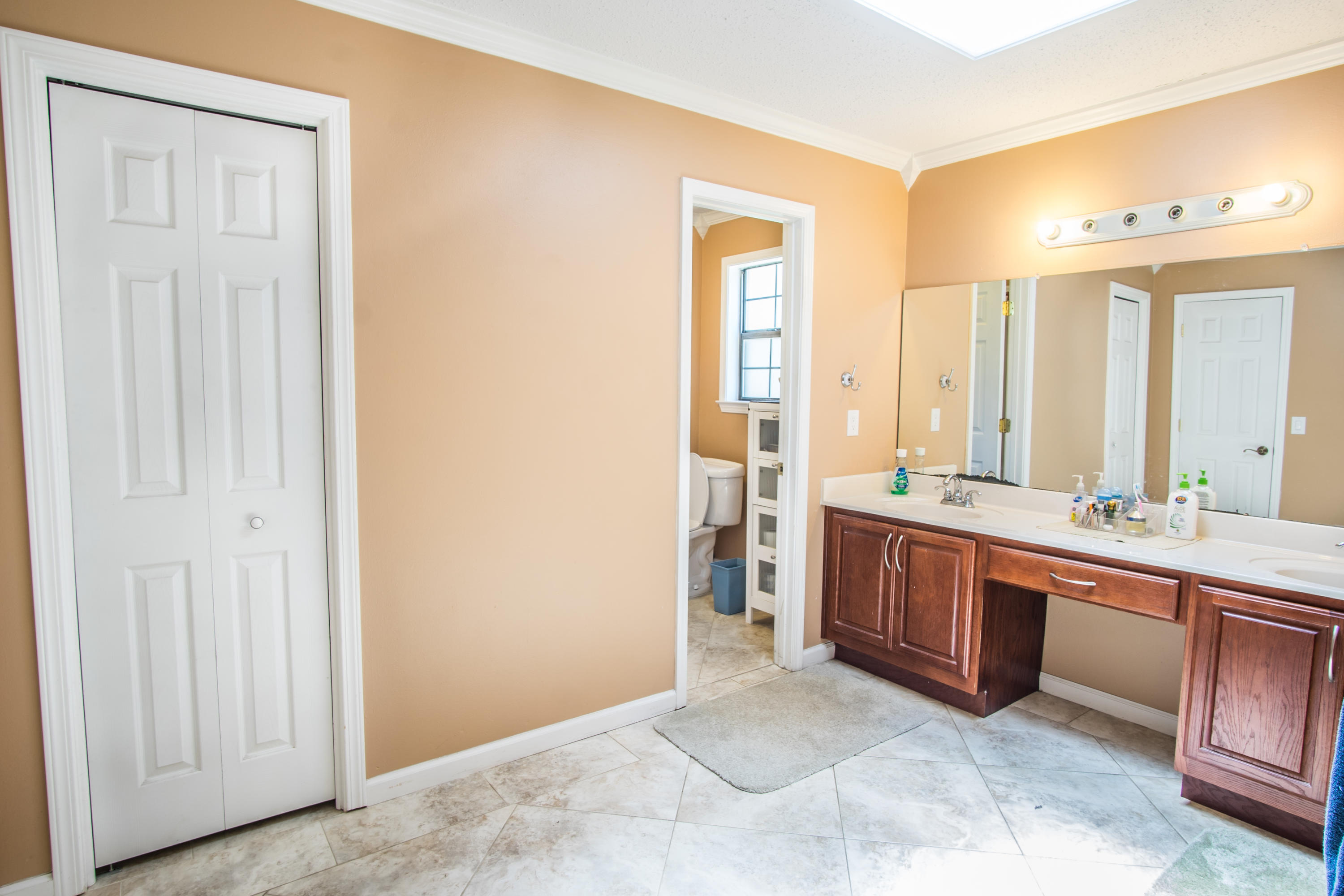 WHISPERWOOD EST - Residential