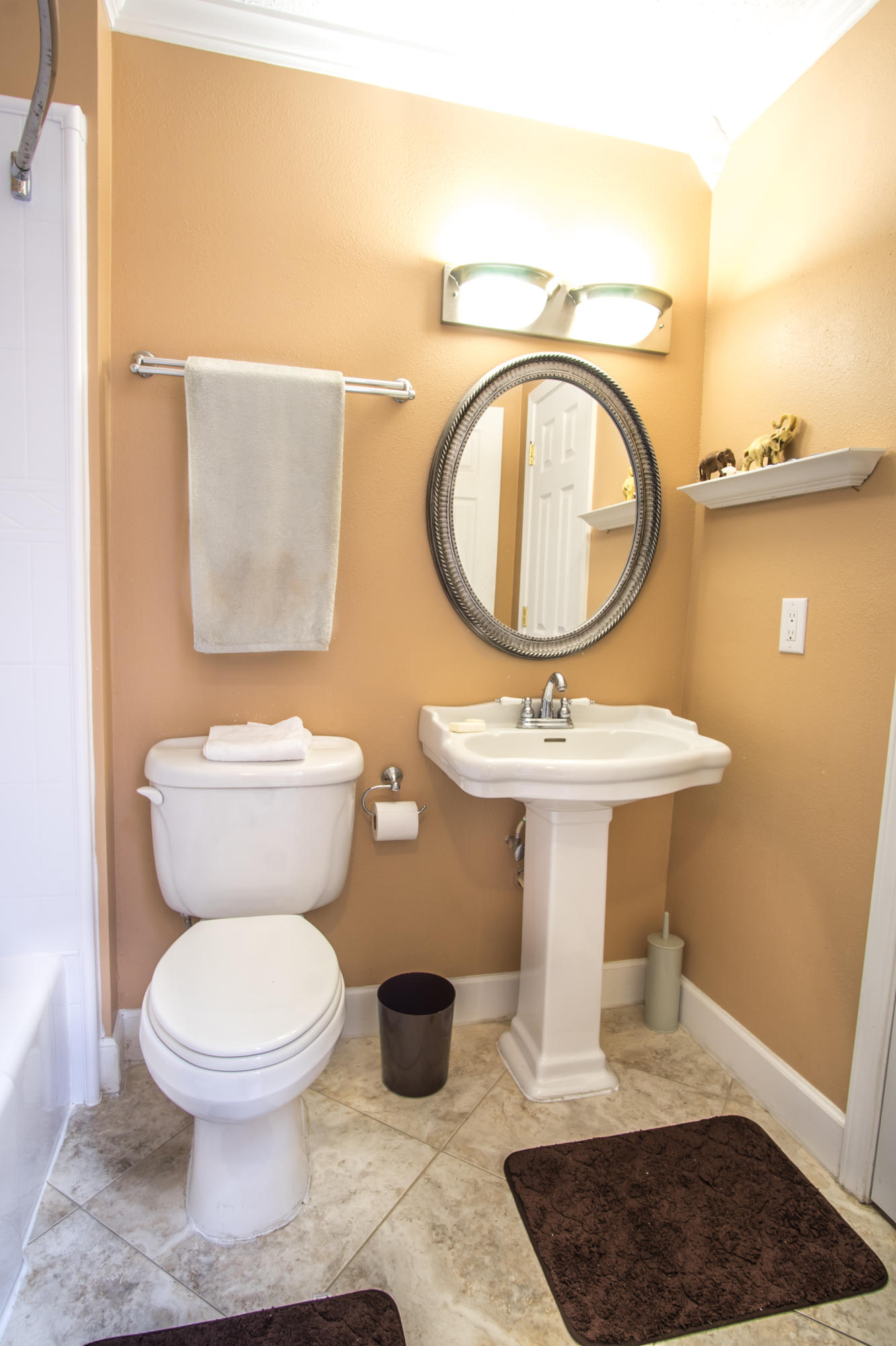 WHISPERWOOD EST - Residential