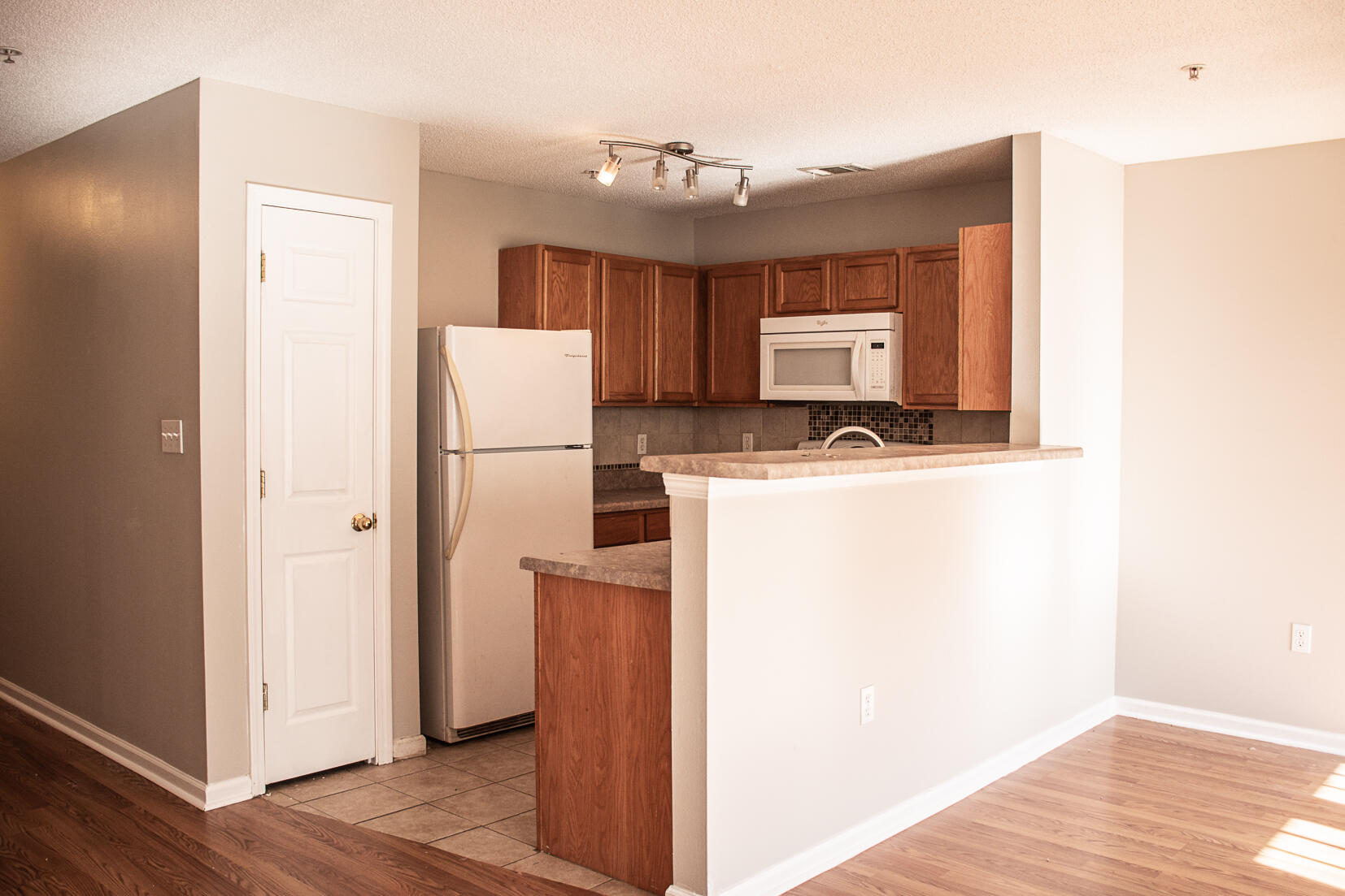 ROLLING PINES - Residential