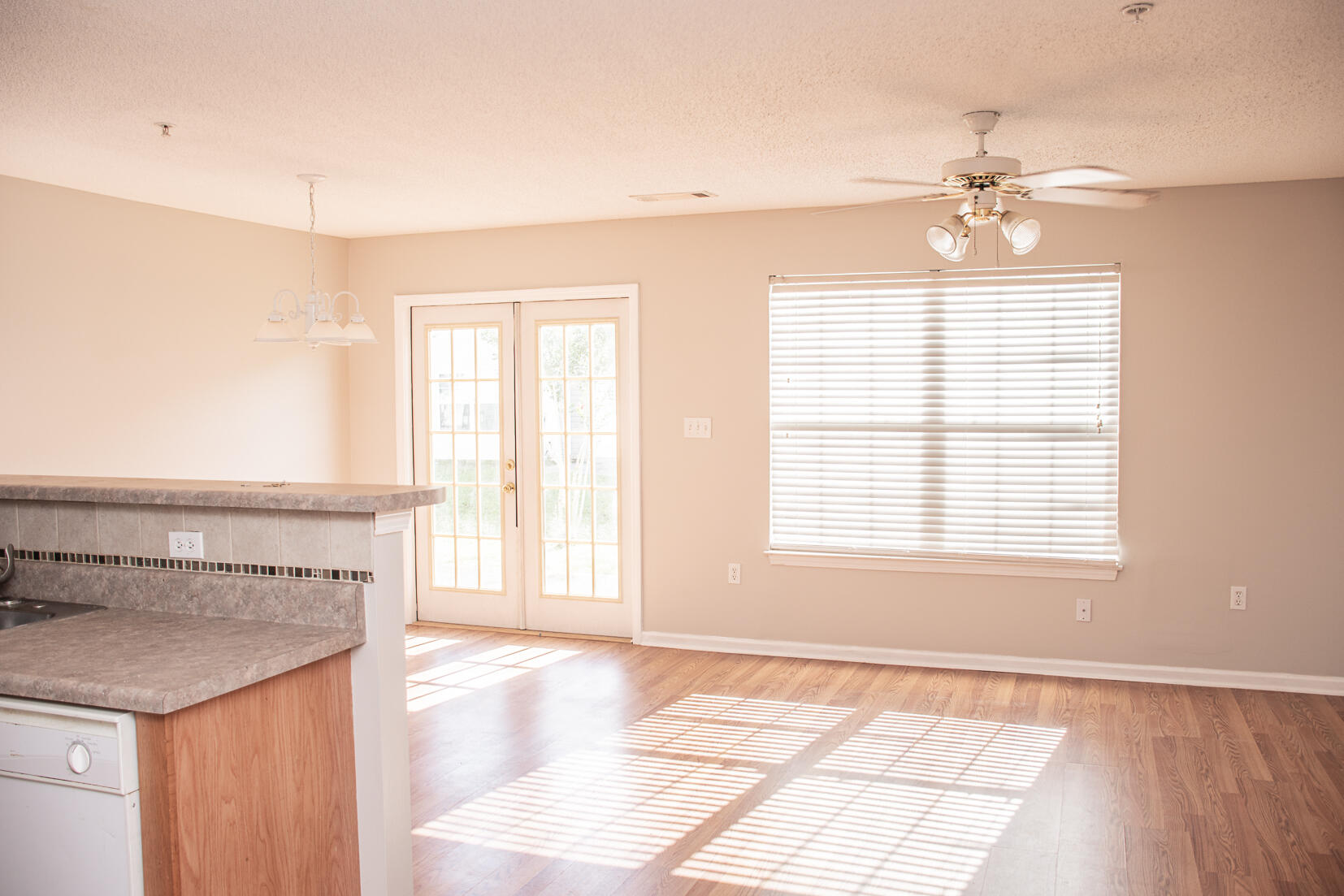 ROLLING PINES - Residential