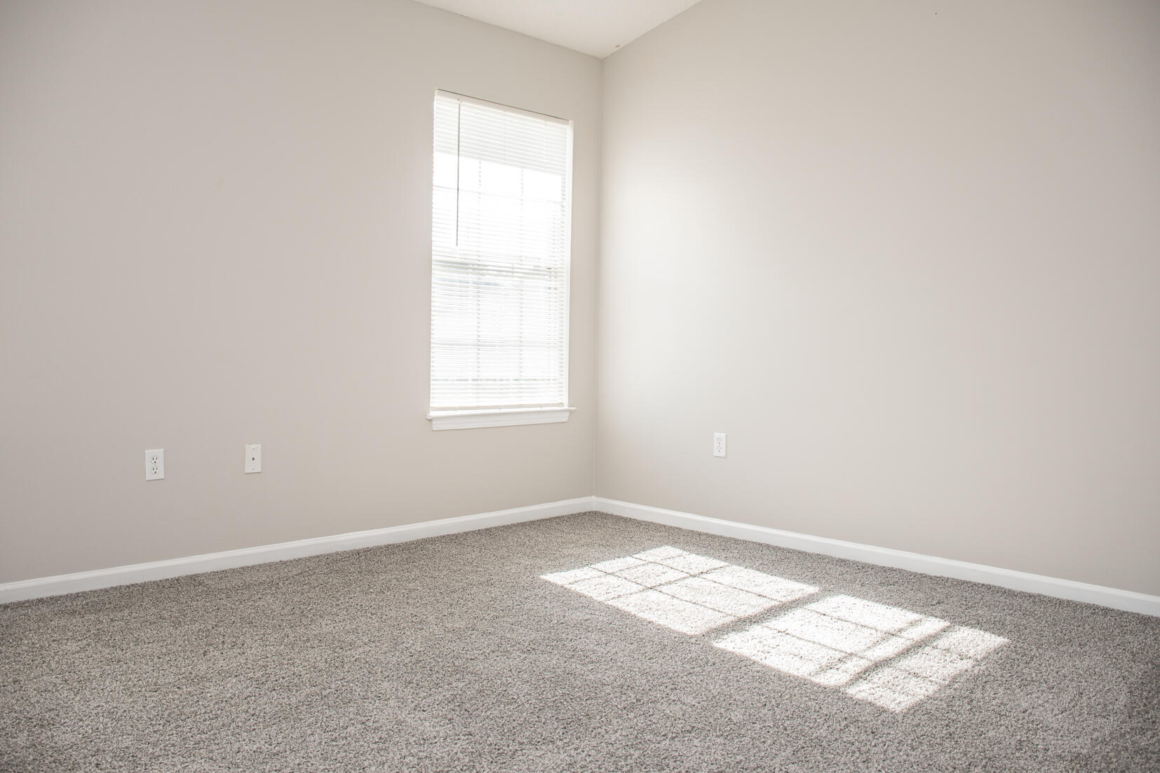 ROLLING PINES - Residential