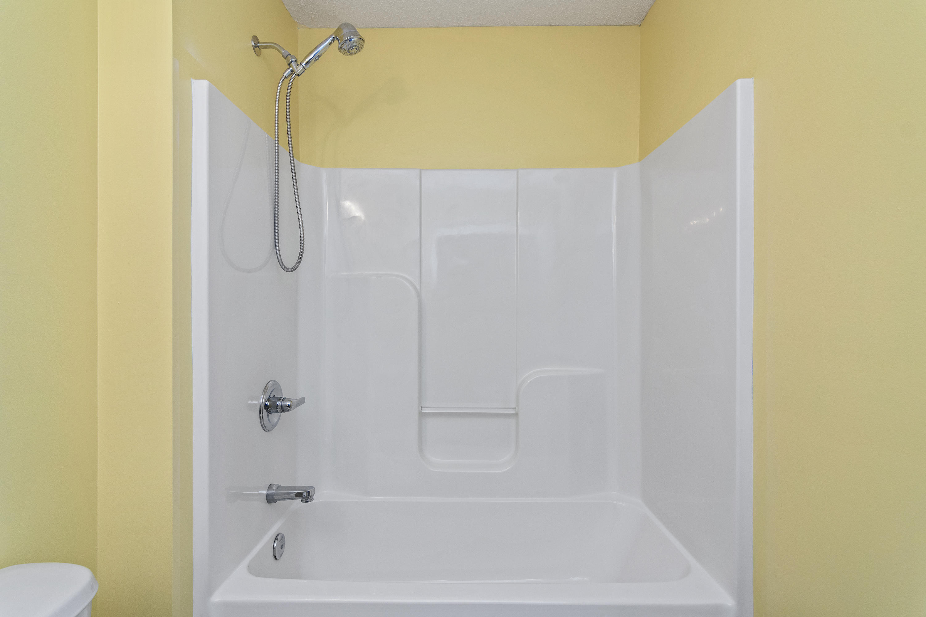 TRIPLE LAKES ESTATES - Residential