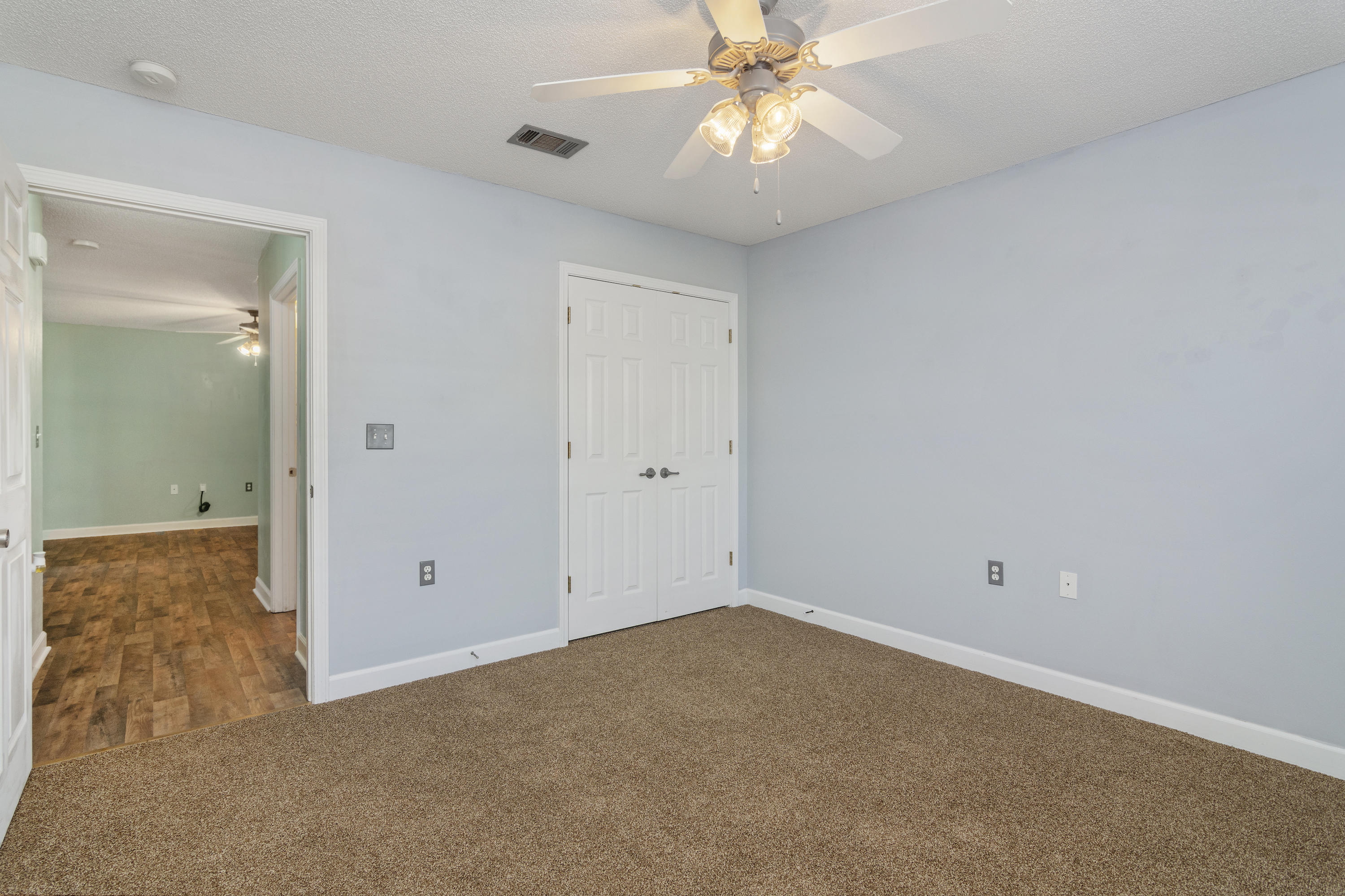 TRIPLE LAKES ESTATES - Residential