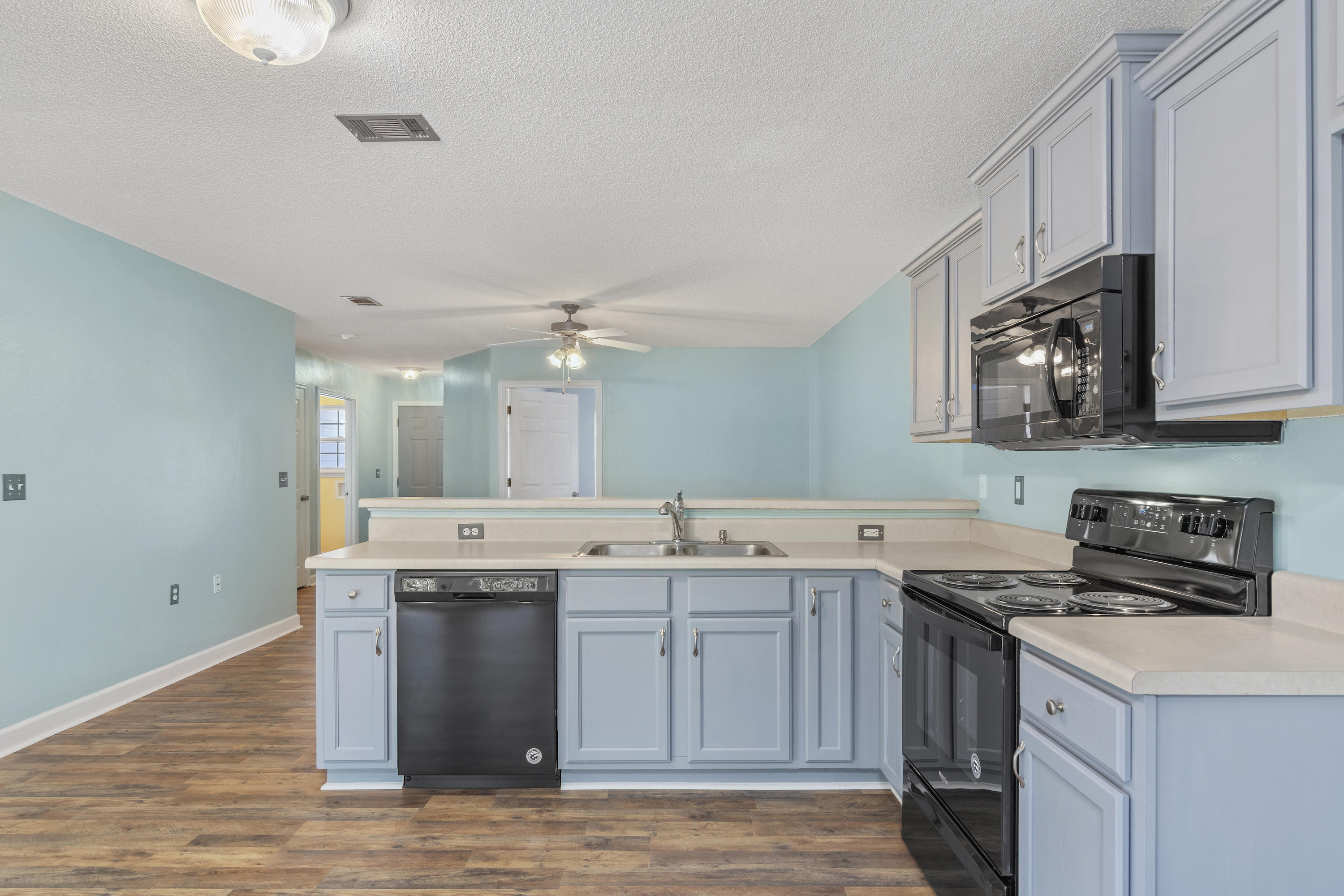 TRIPLE LAKES ESTATES - Residential