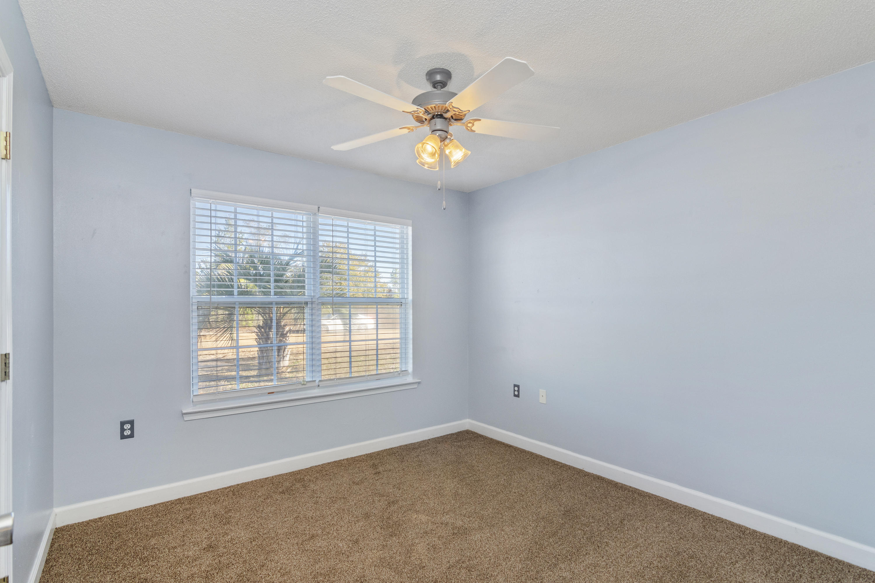 TRIPLE LAKES ESTATES - Residential