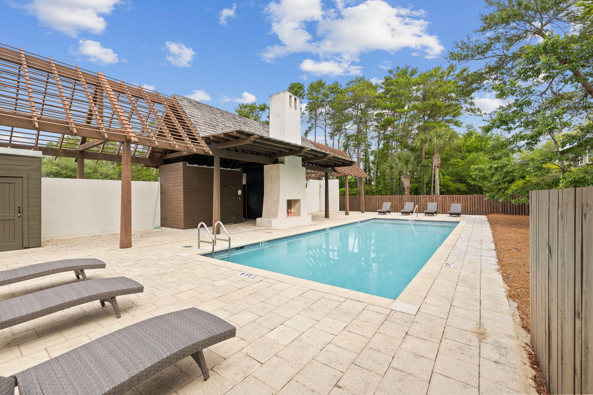 SWEET BAY - Residential