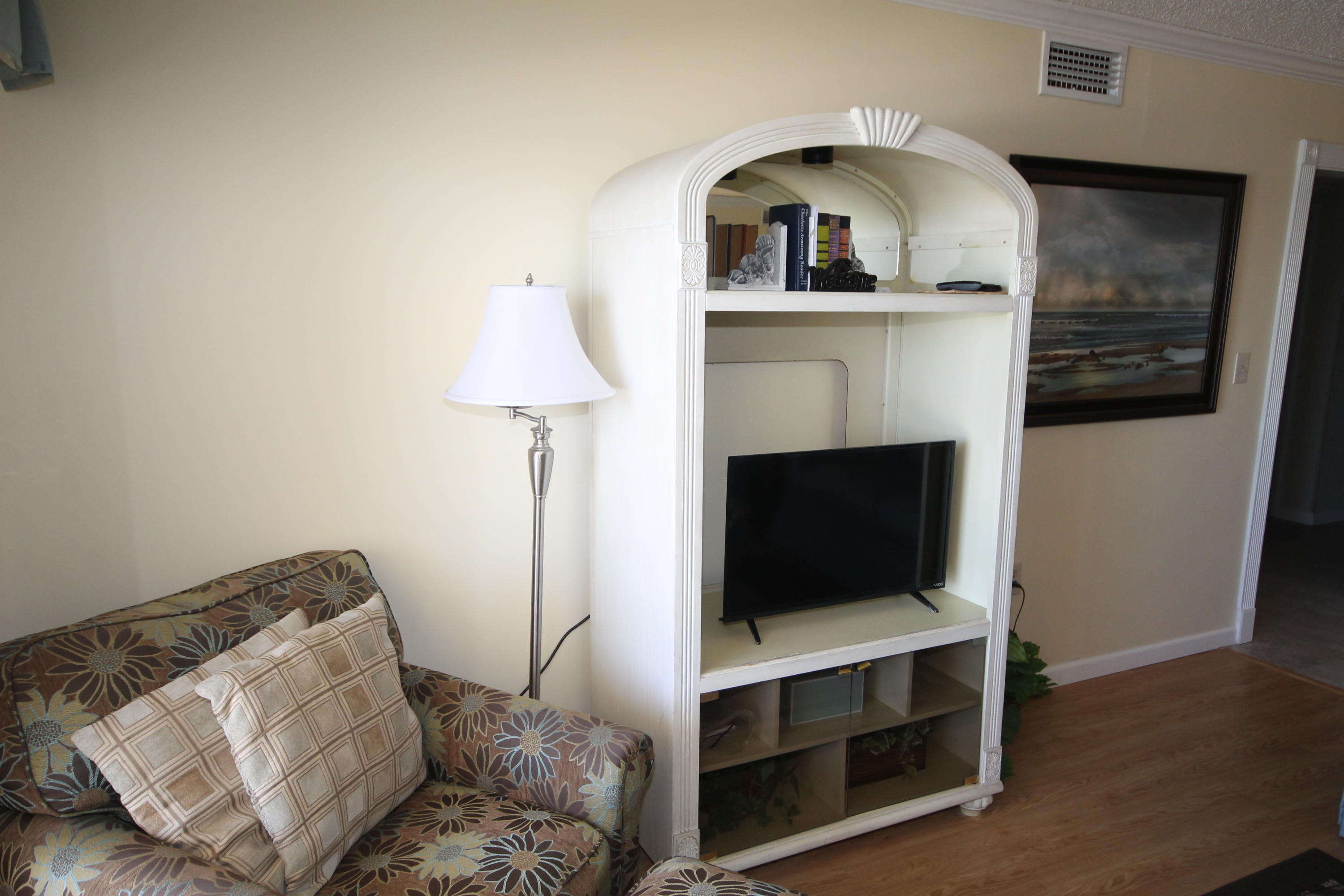 REGENCY TOWERS - Residential