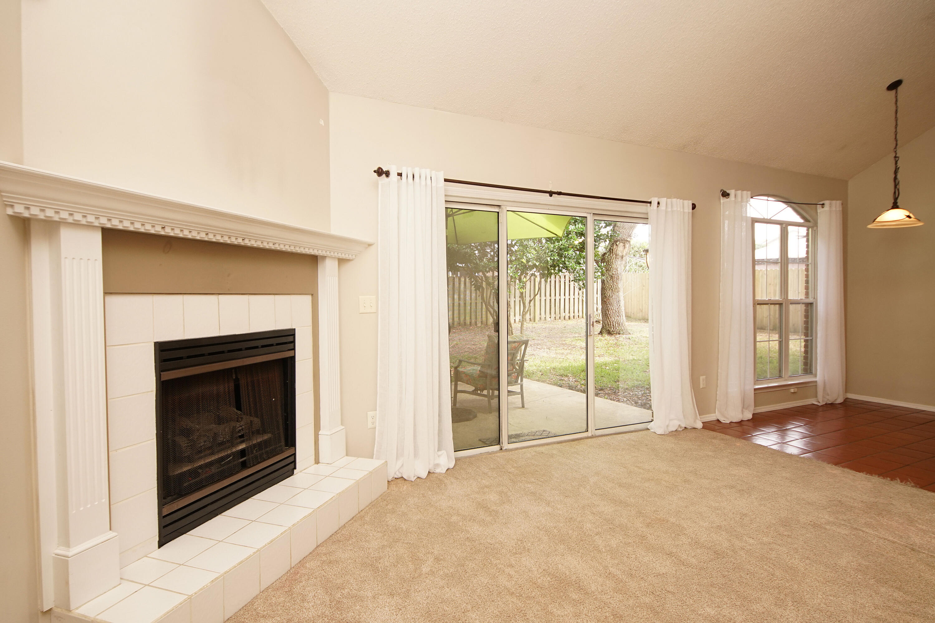 HIDDEN LAKES - Residential