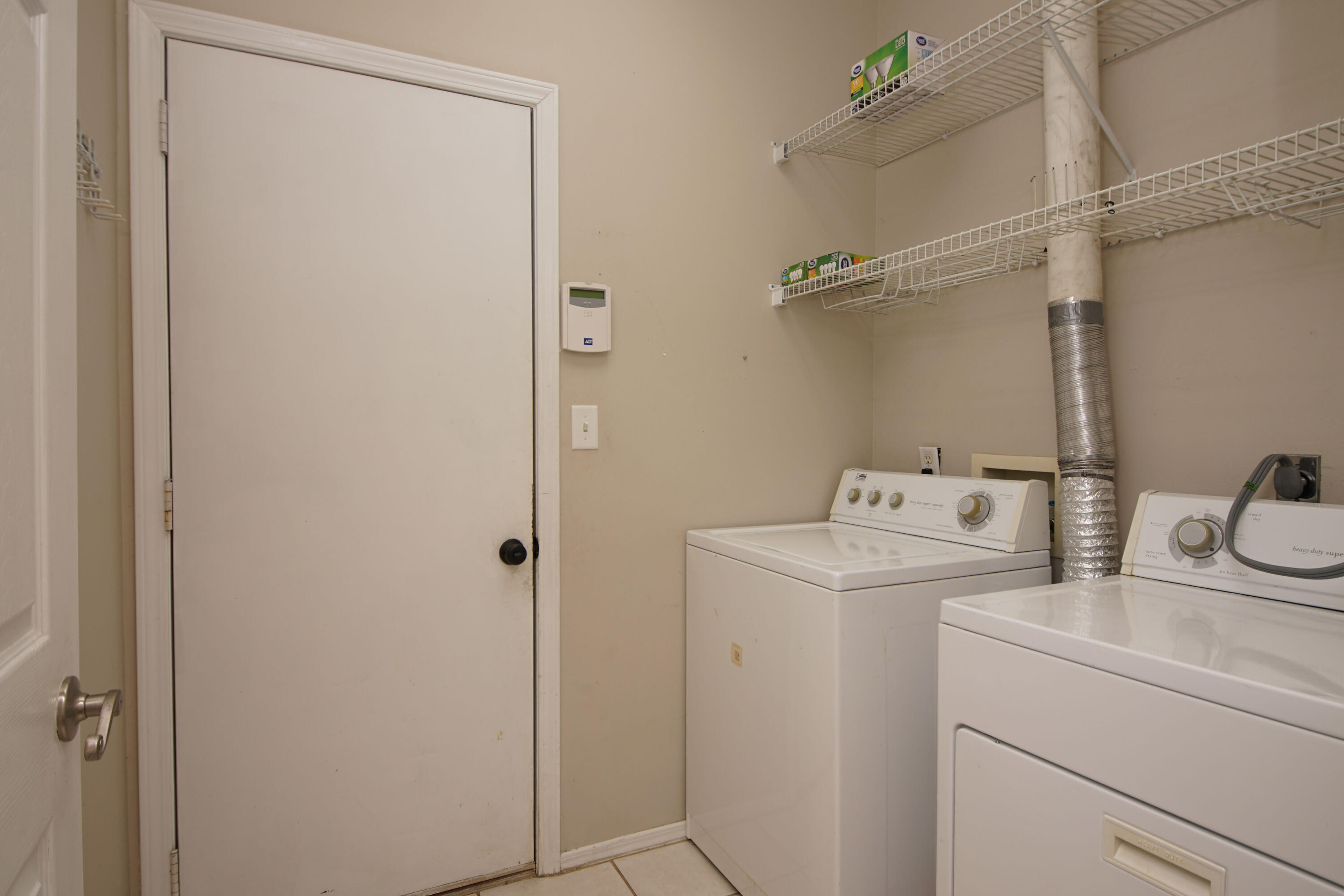 HIDDEN LAKES - Residential