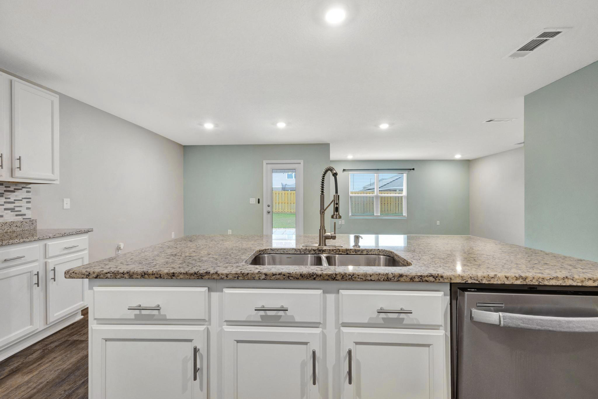 Redstone Commons - Residential